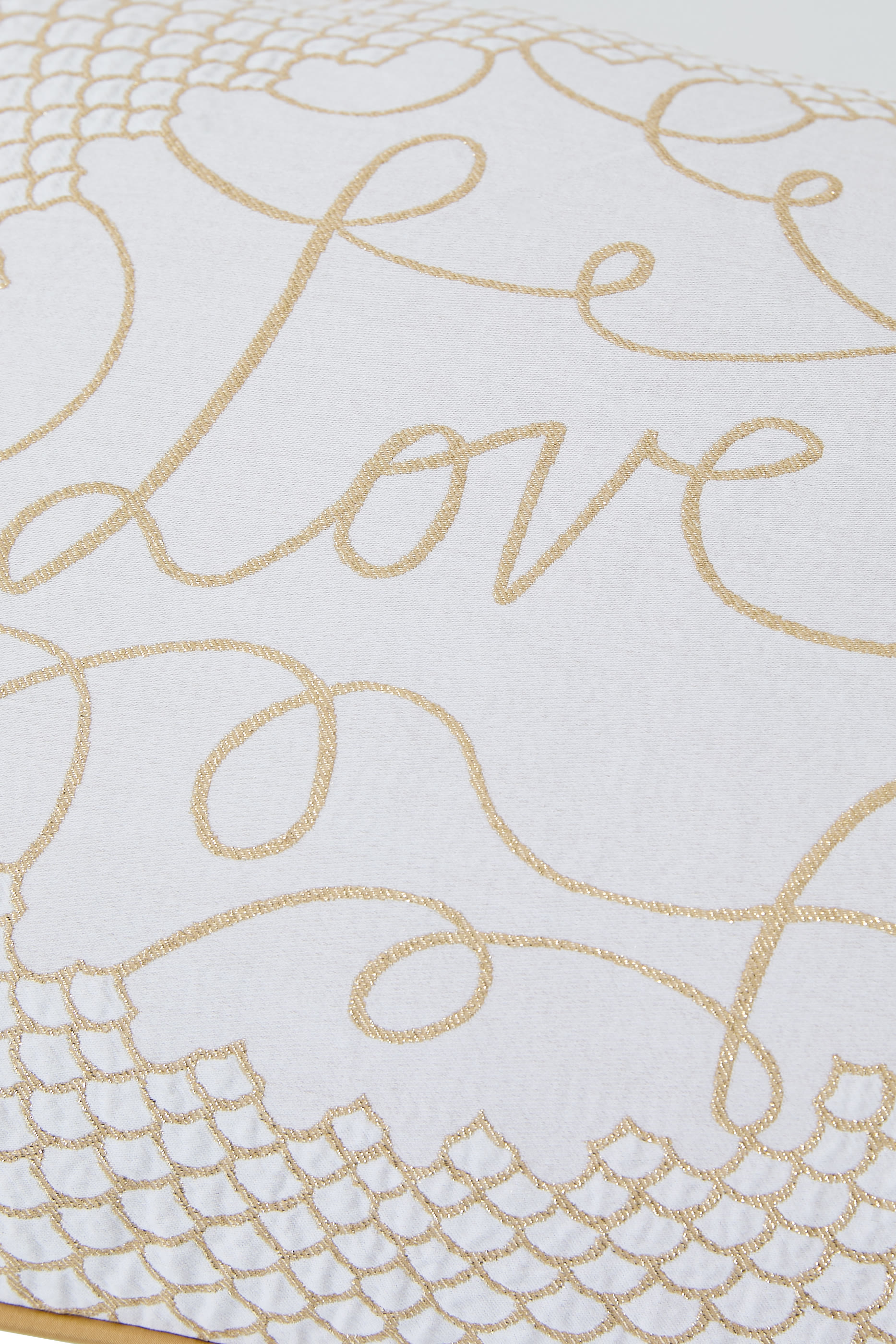 وسادة لوف مستطيلة