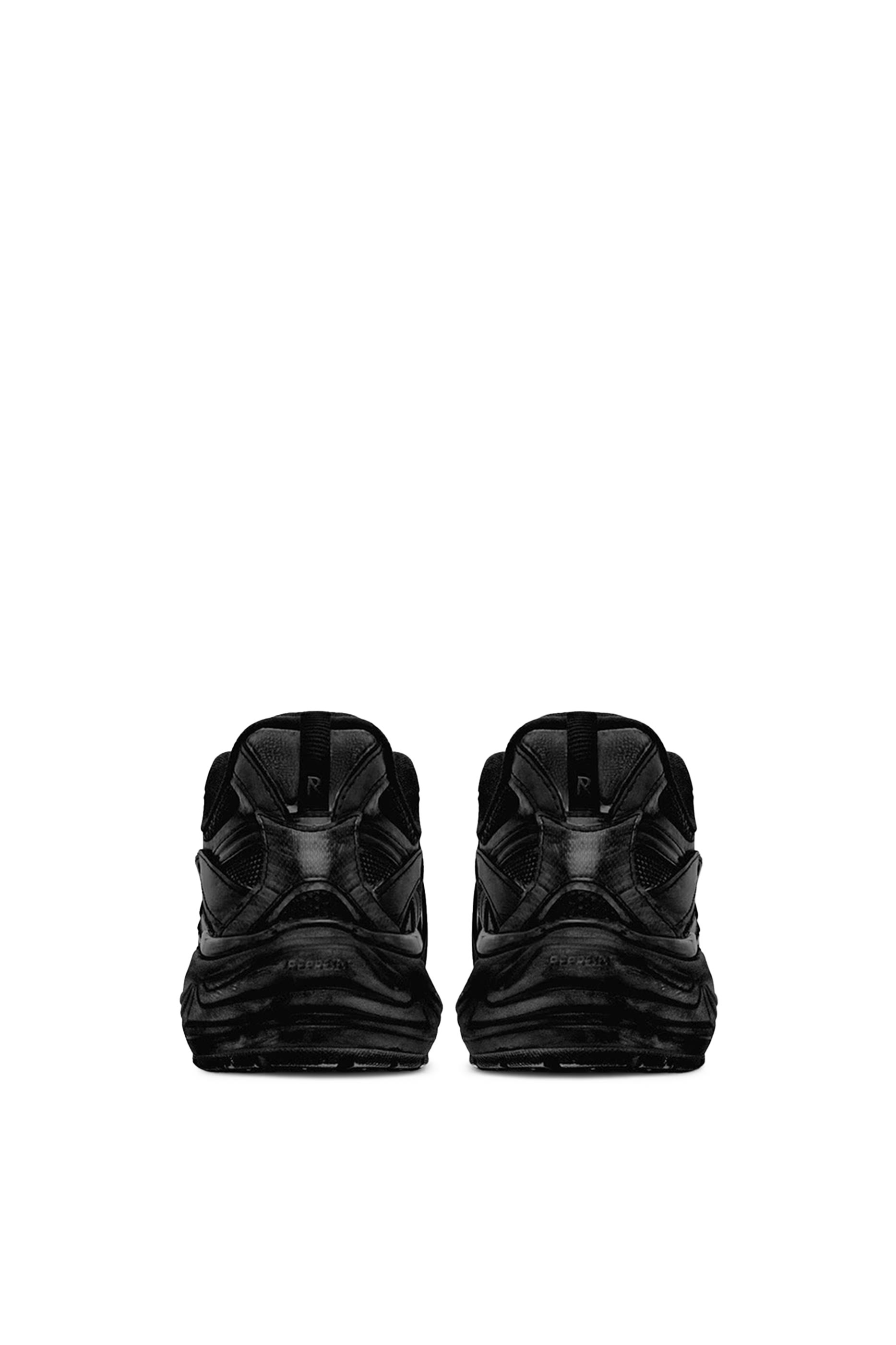 سنيكرز ستورم رانر