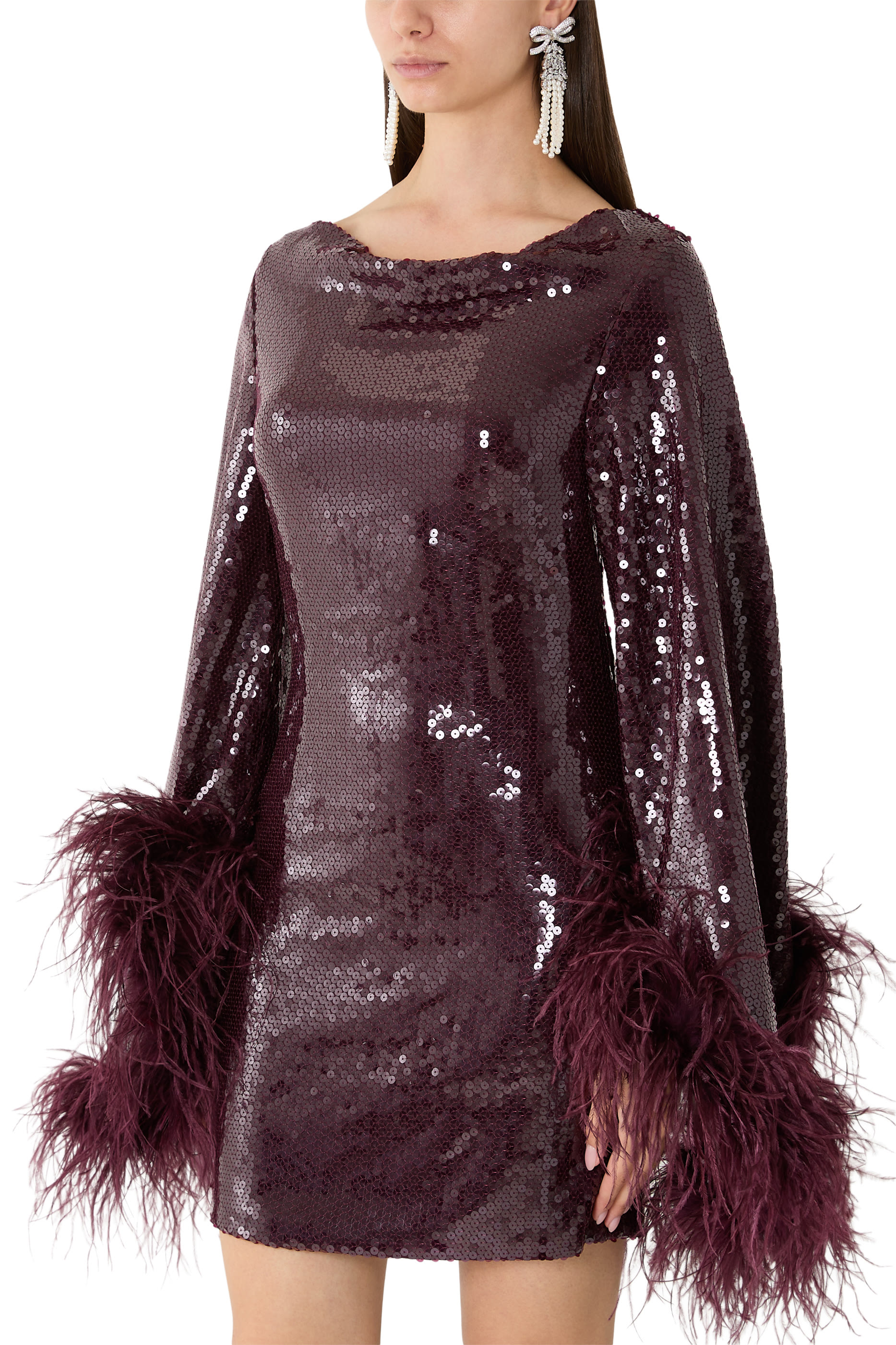 فستان فيستوسو قصير مزين بترتر