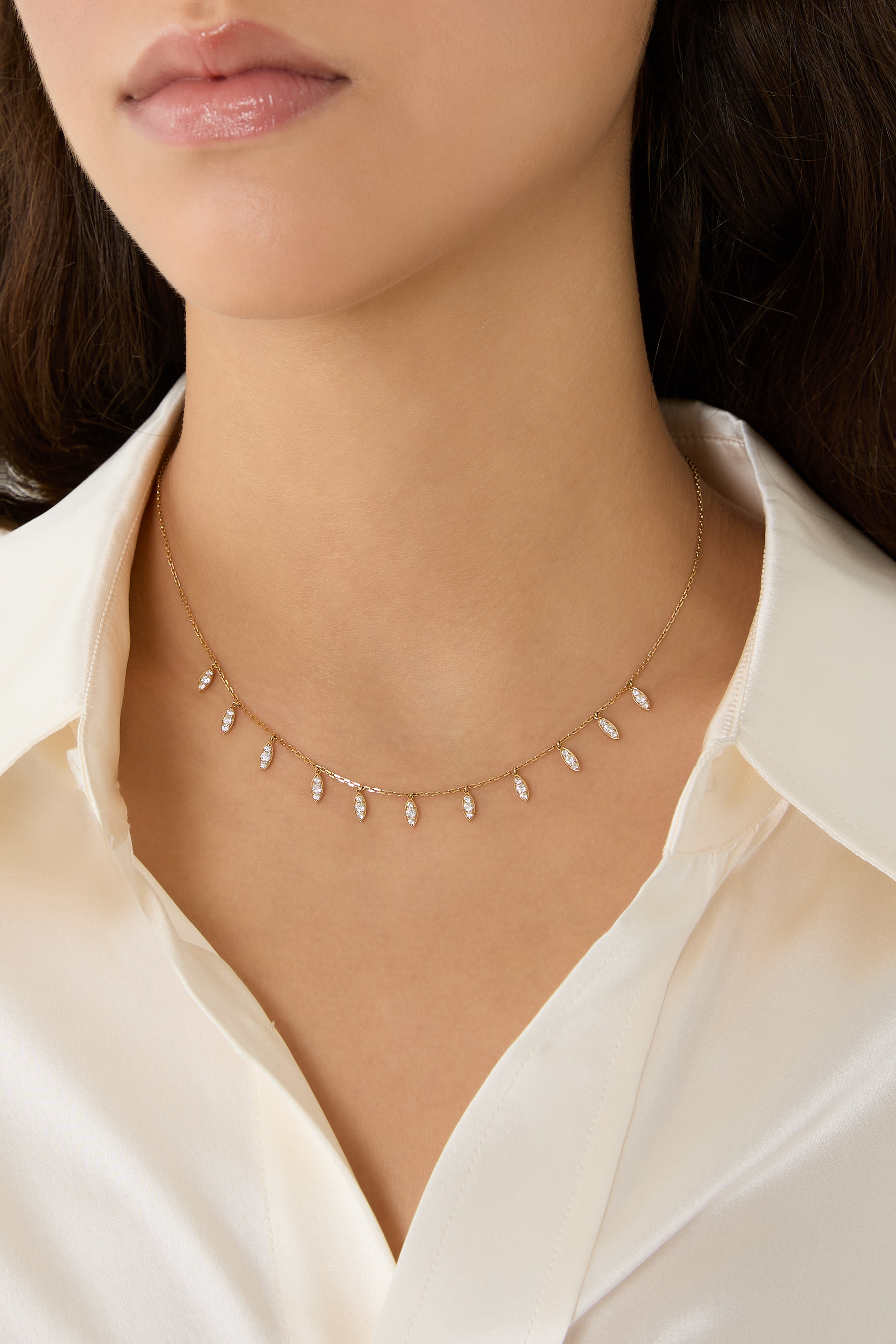 قلادة برق متدلية ماركيز مرصعة بماس، ذهب أصفر عيار 18