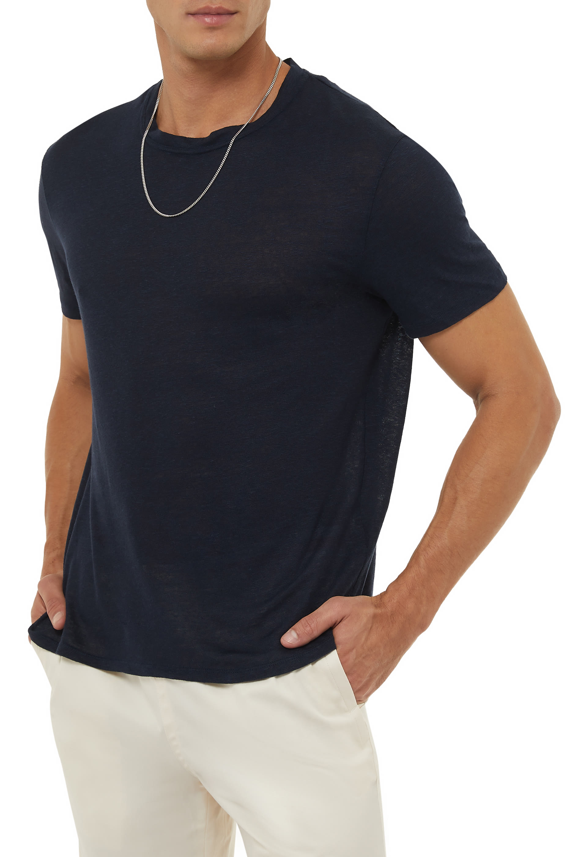 تيشيرت أساسي