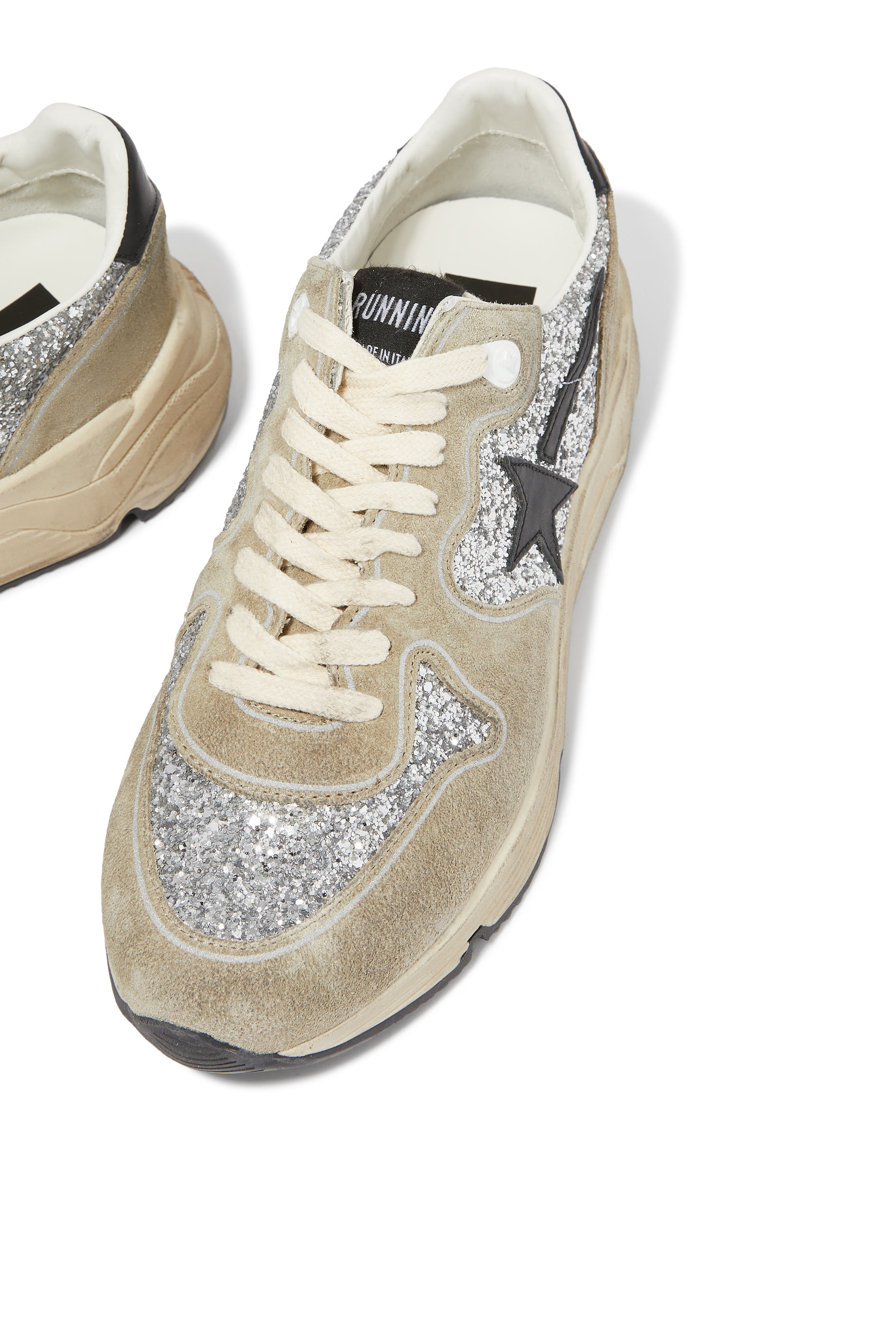 سنيكرز للجري بنعل سميك