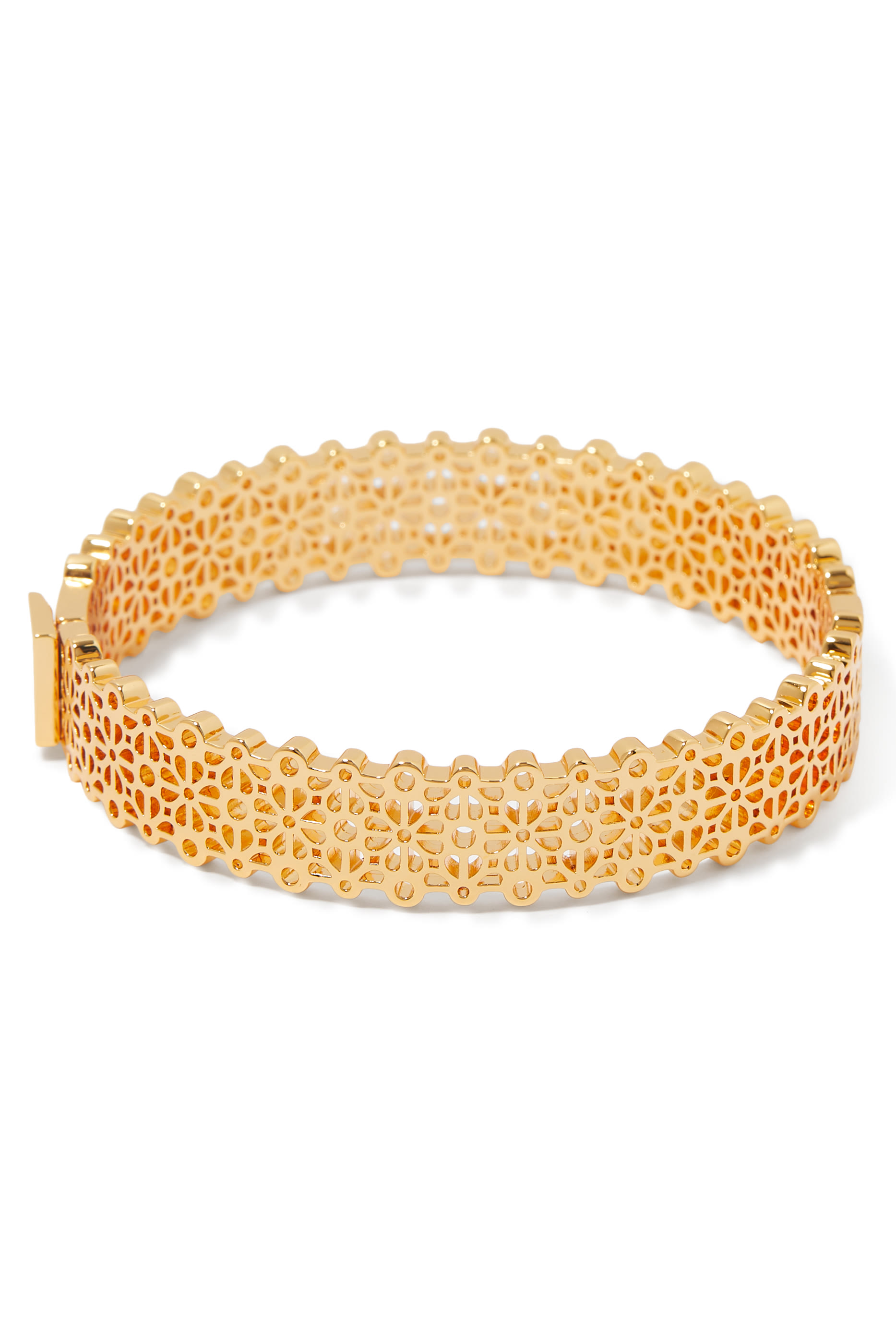 سوار رفيع بفتحات وزهور بالشكل البستوني