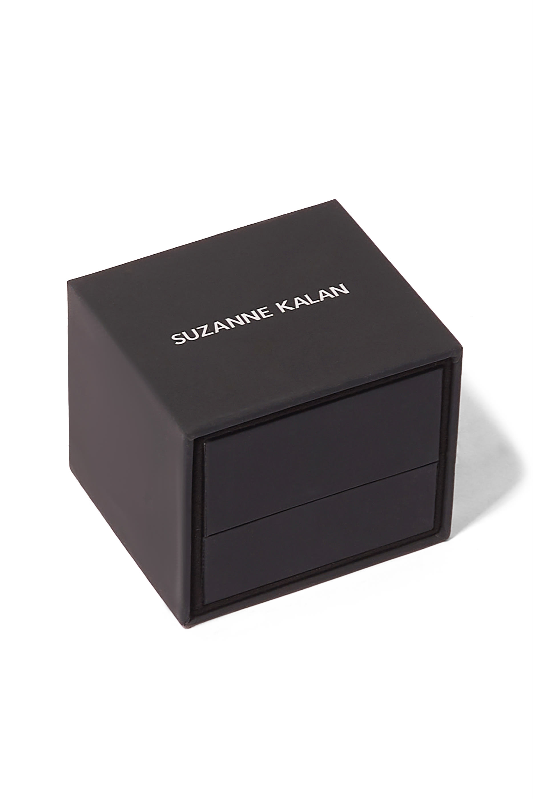 خاتم اتيرنيتي بتصميم طبقتين مرصع بالألماس ذهب عيار 18