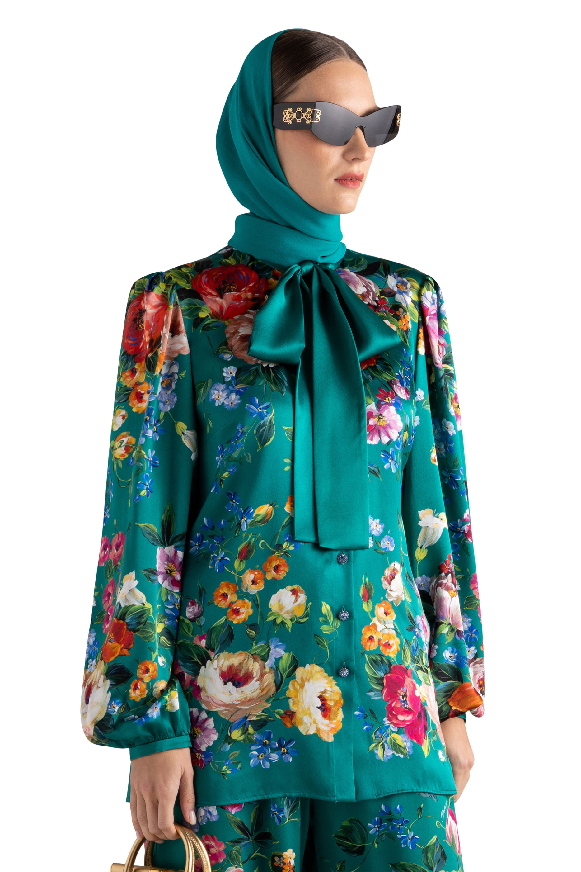 قميص بنقشة ورد ستان