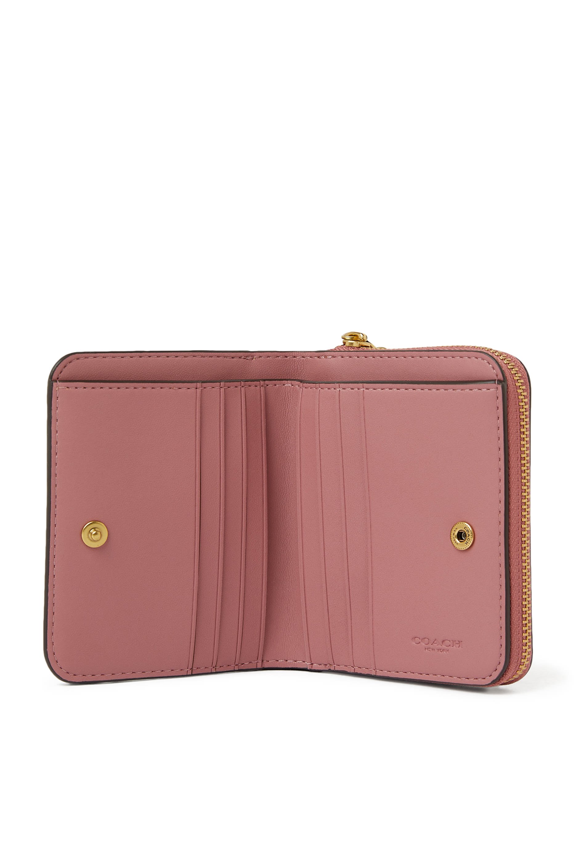 محفظة إيسنشال بتصميم ثنائي الطي بحلي