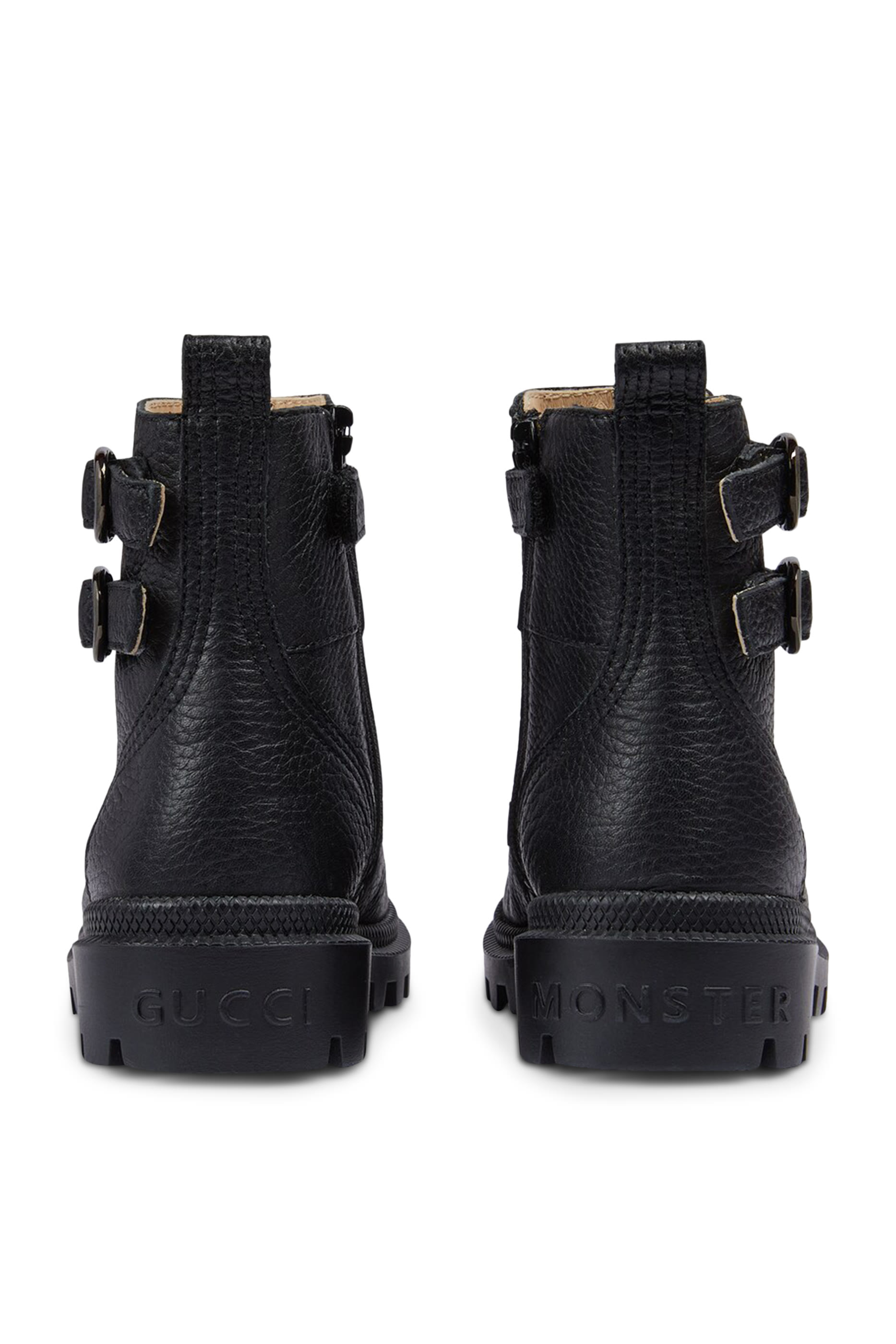 بوت للأطفال بمشابك