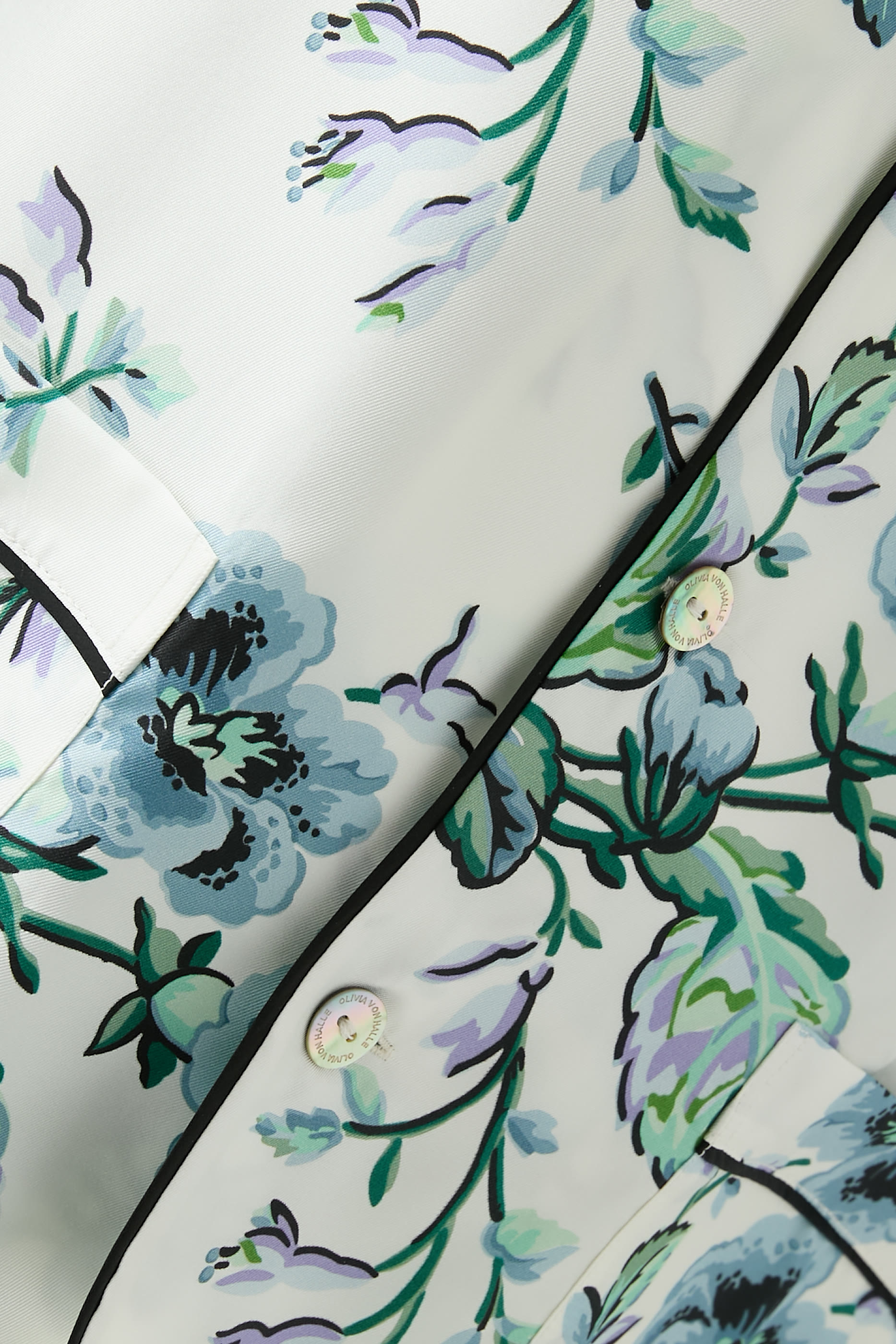 طقم بيجامة إيف كالدول بنقشة زهور