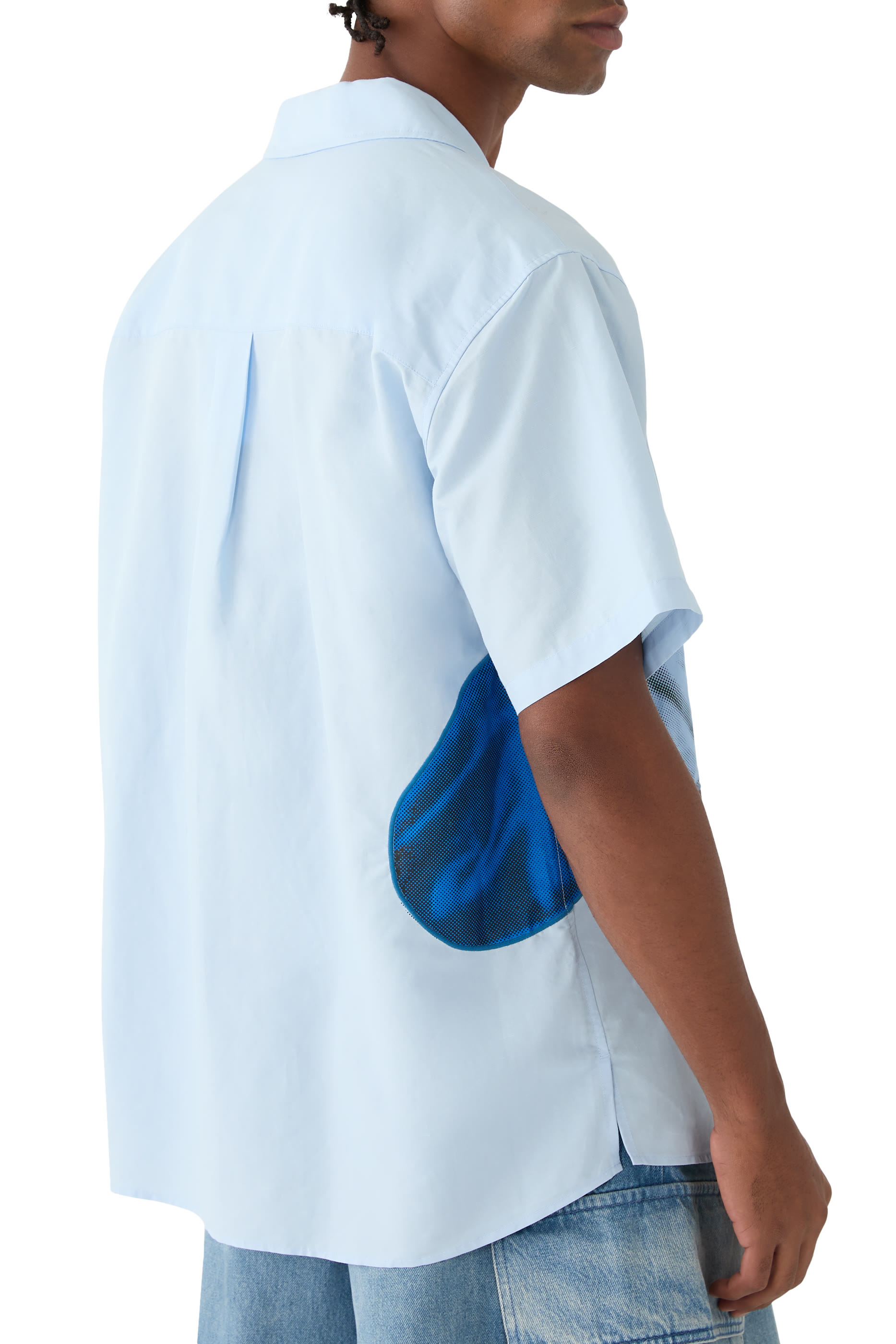 قميص بأكمام قصيرة وتطريزات بالون