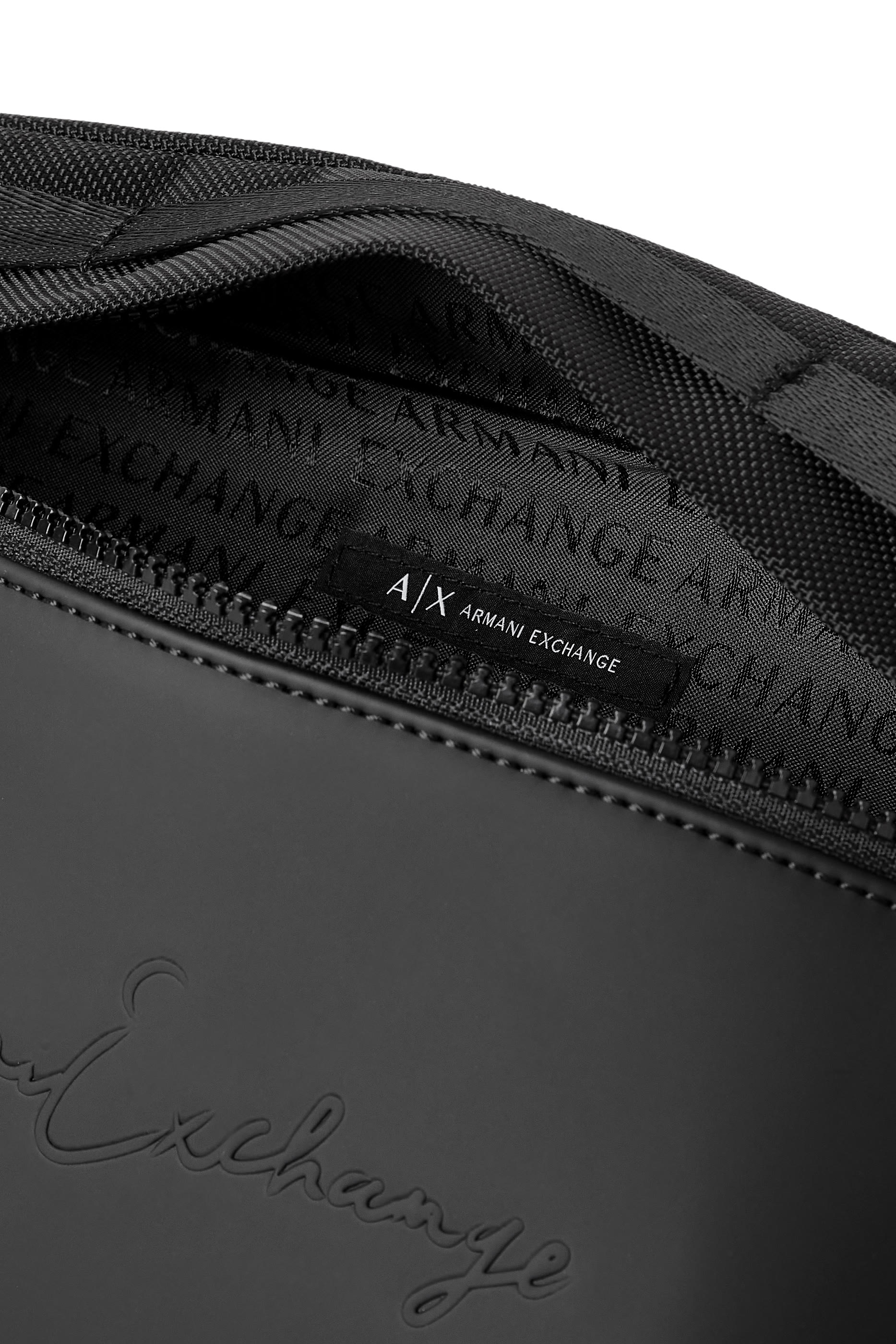 حقيبة خصر سيدني بشعار الماركة