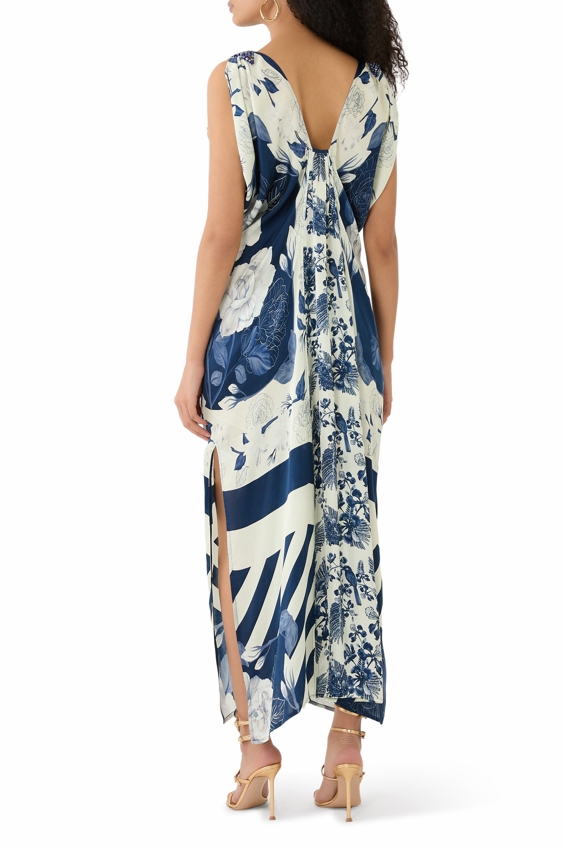 فستان سهرة بدرابيه يدوي