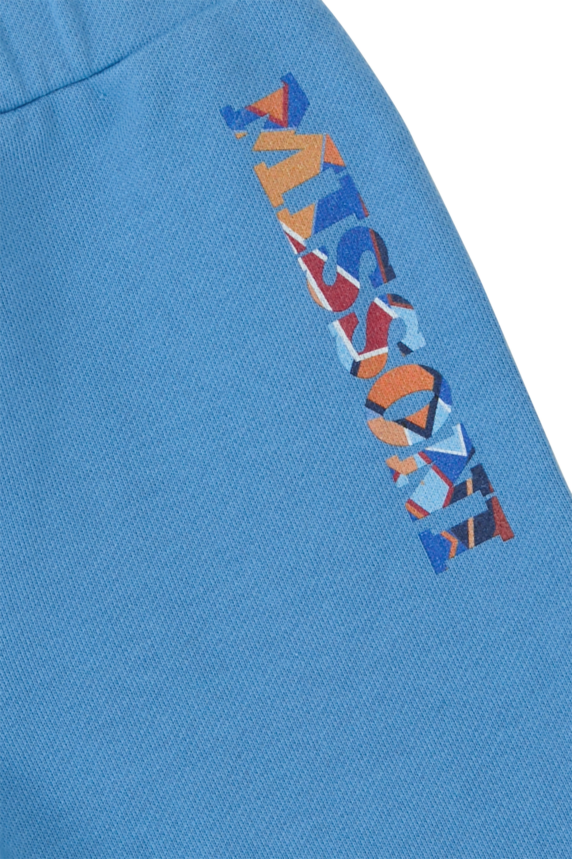 شورت بشعار الماركة للأطفال