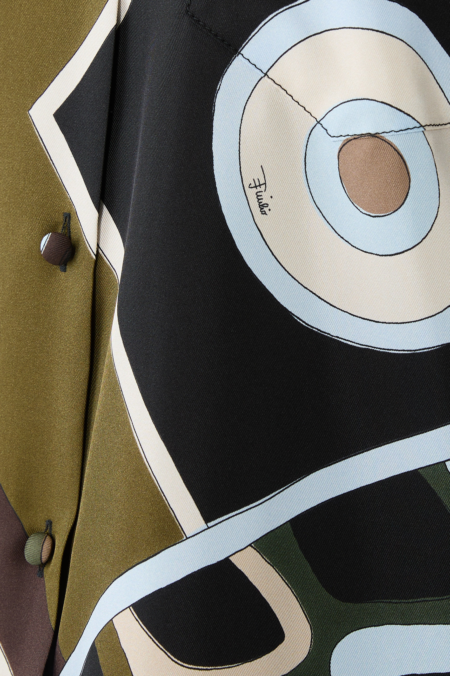 قميص بنقشة فيفارا