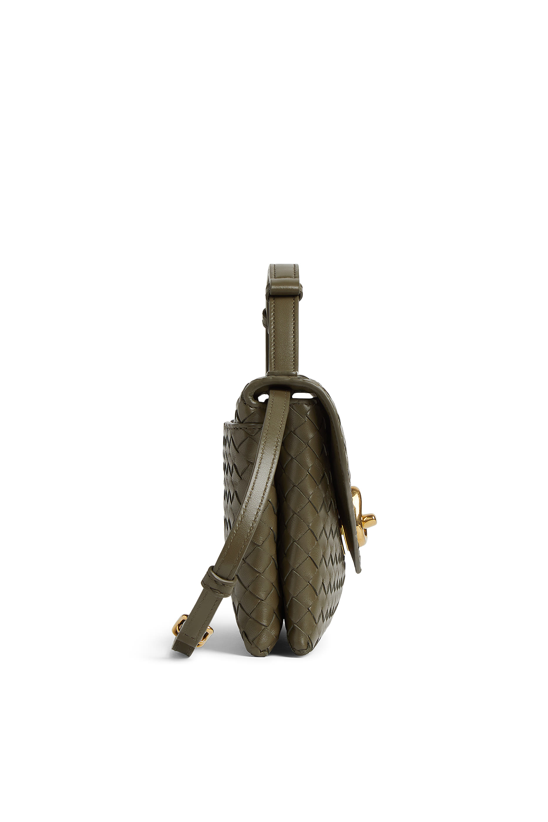 حقيبة بقفل بتصميم عقدة