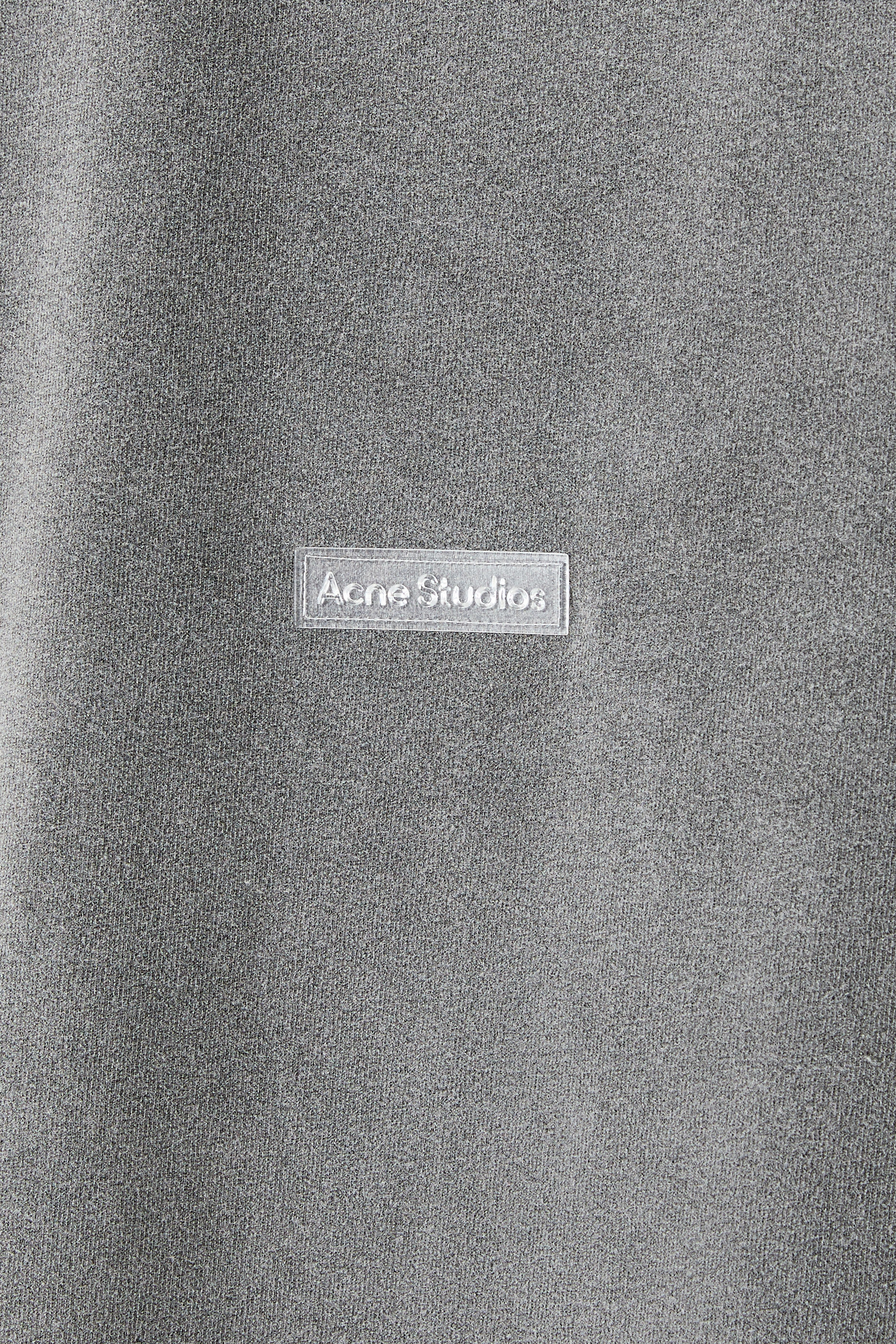 تيشيرت بياقة ضيقة قطن