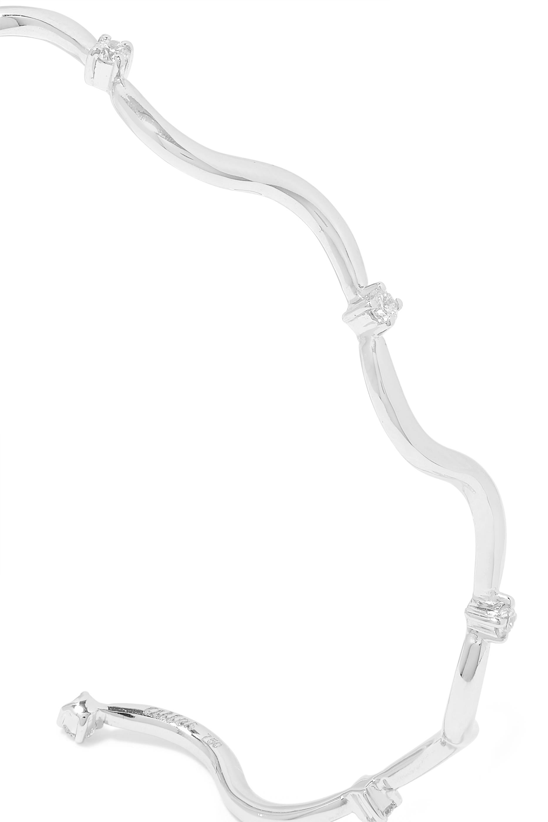 سوار مموج مرصع بالماس ذهب أبيض عيار 18