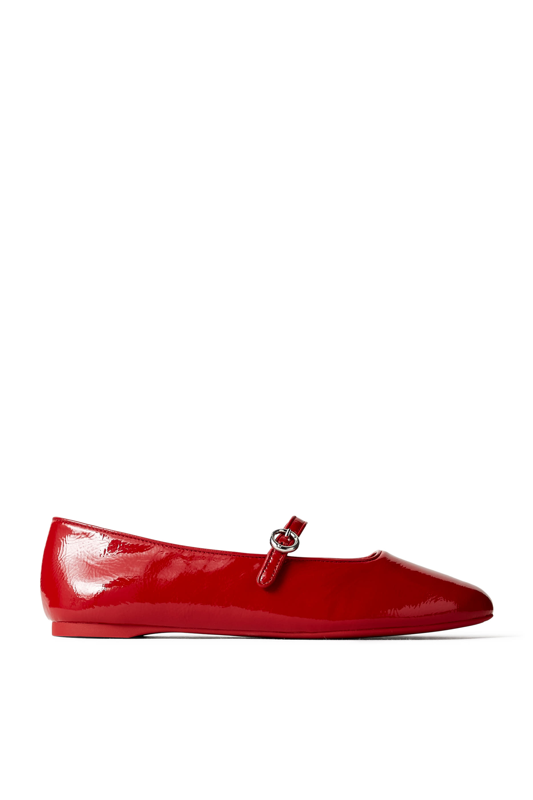 حذاء هالو ماري جين بنعل مسطح