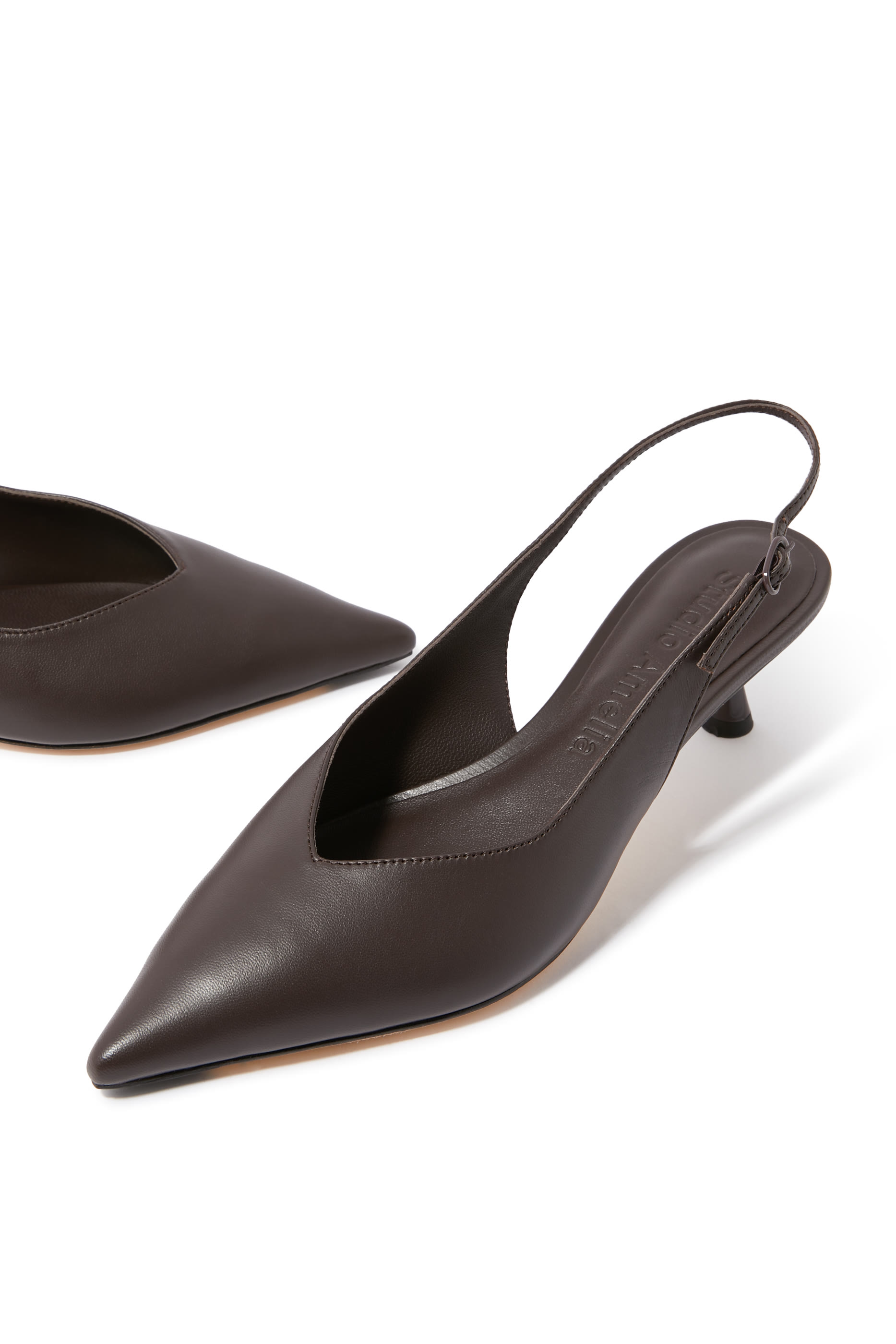 حذاء رازور 50 مفتوح من الخلف بكعب منخفض