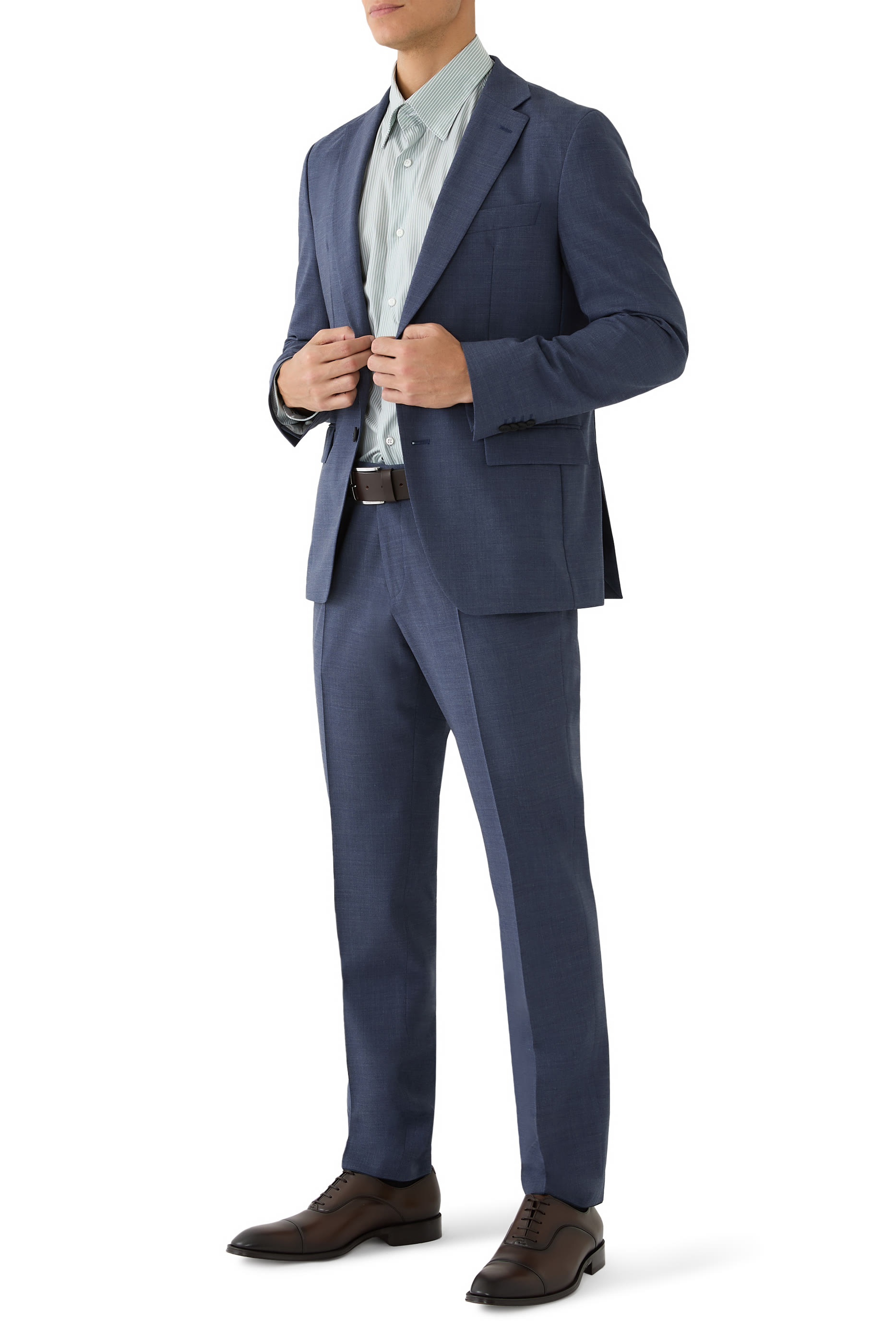 قميص مخطط بأكمام طويلة