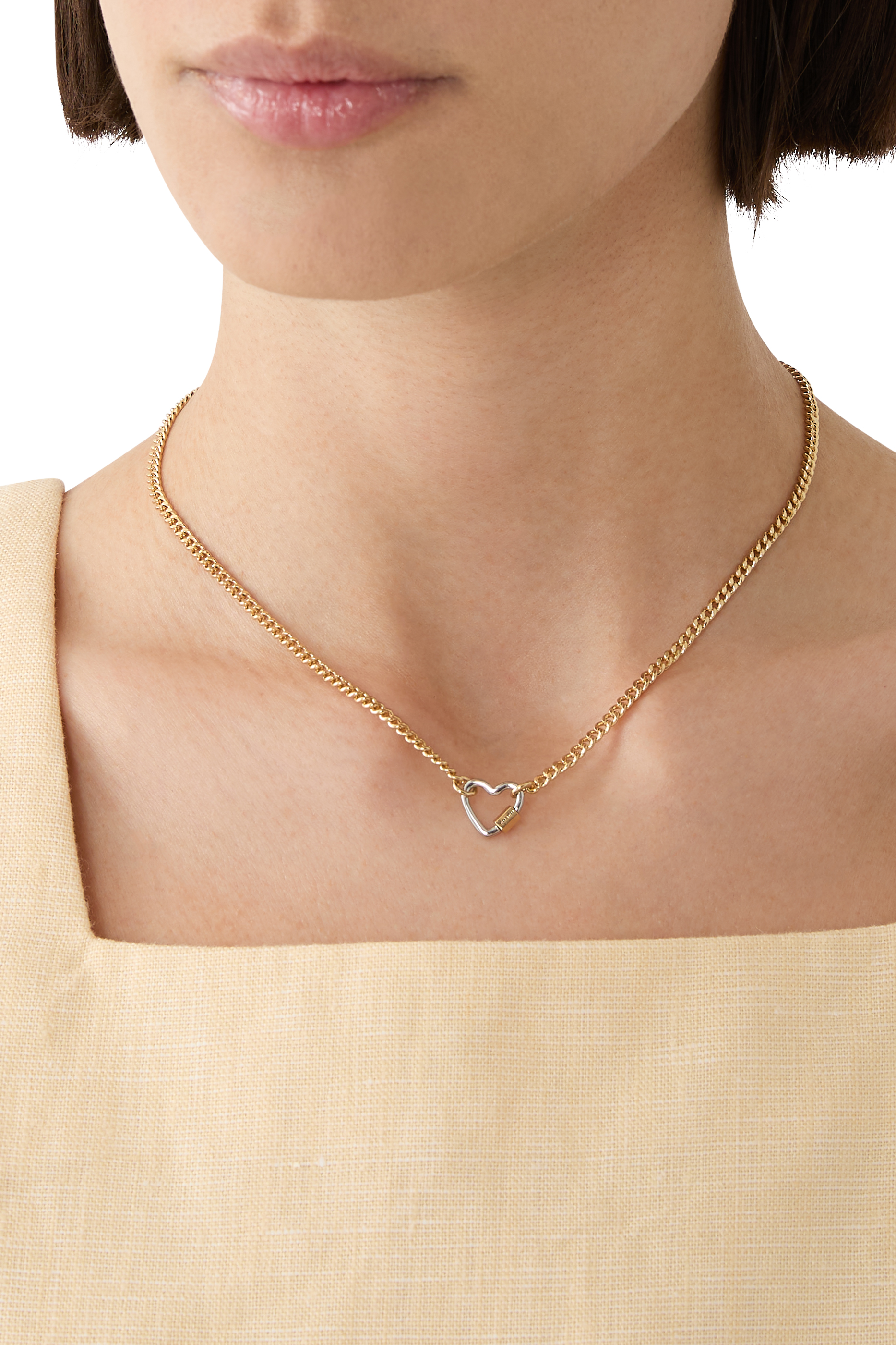 قلادة كارابينر ريكس بحلية بتصميم قلب بشعار الماركة، معدن