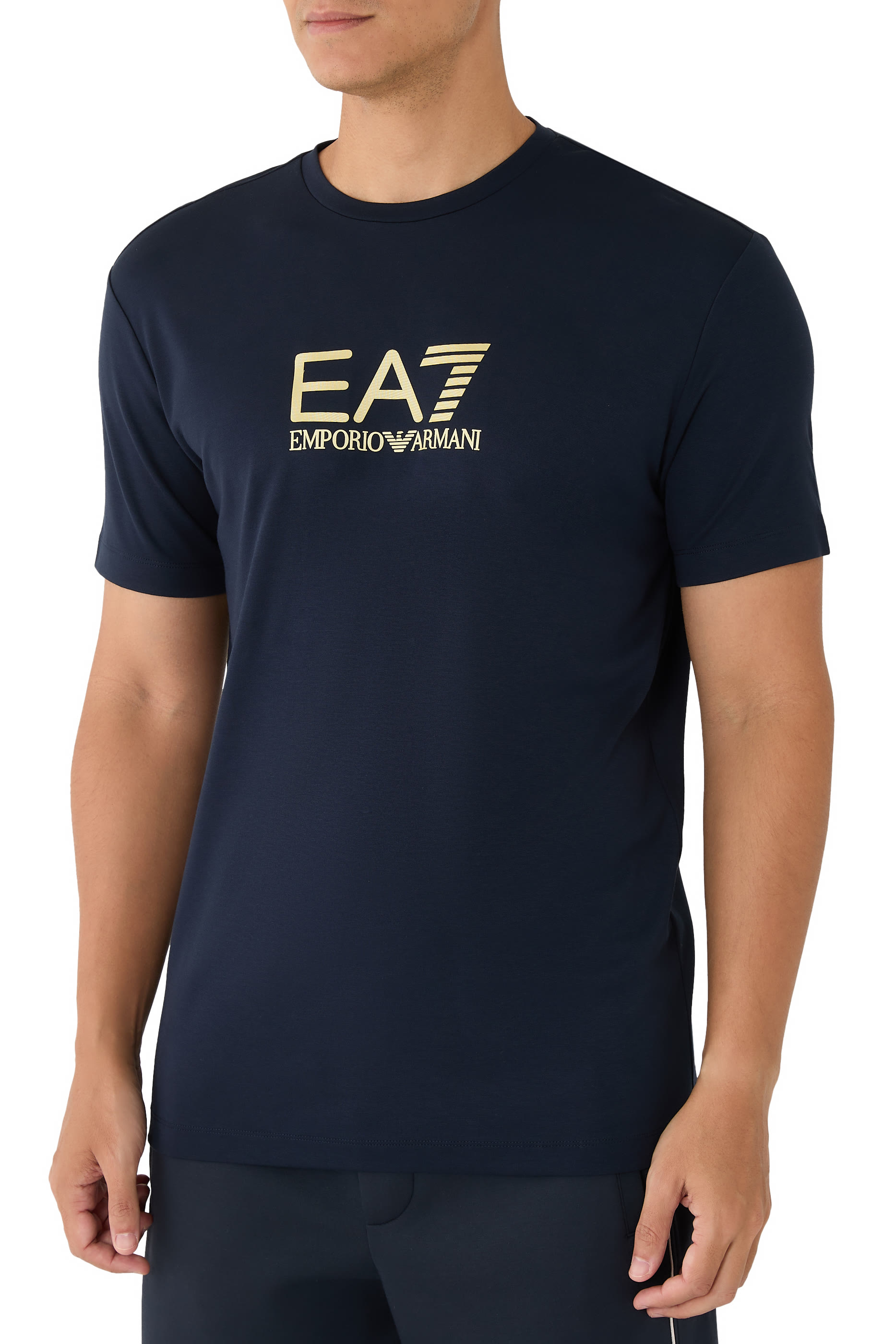 تيشيرت غولد ليبل بياقة ضيقة مزيج فيسكوز