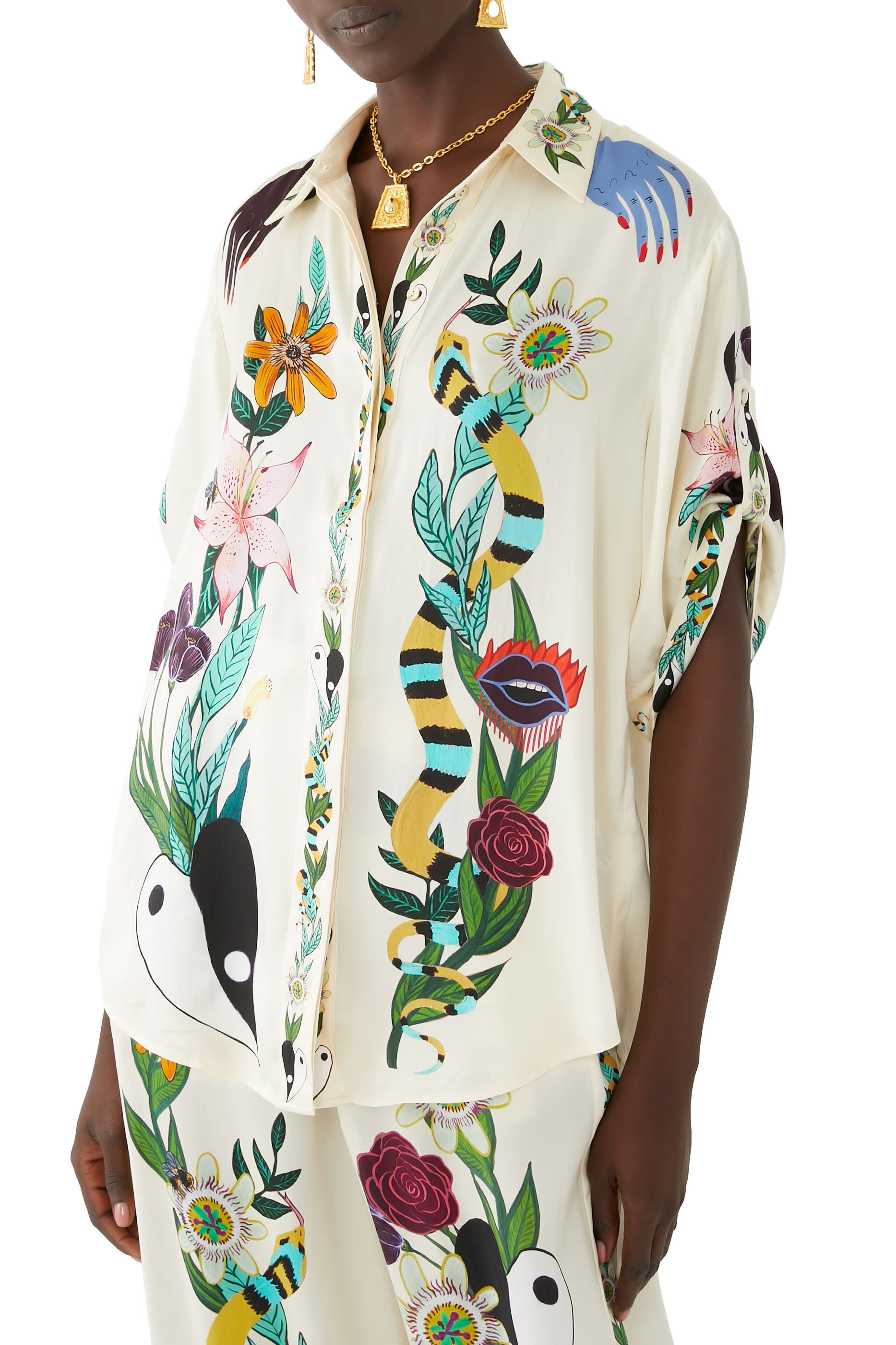 قميص ميغان بقصة واسعة حرير