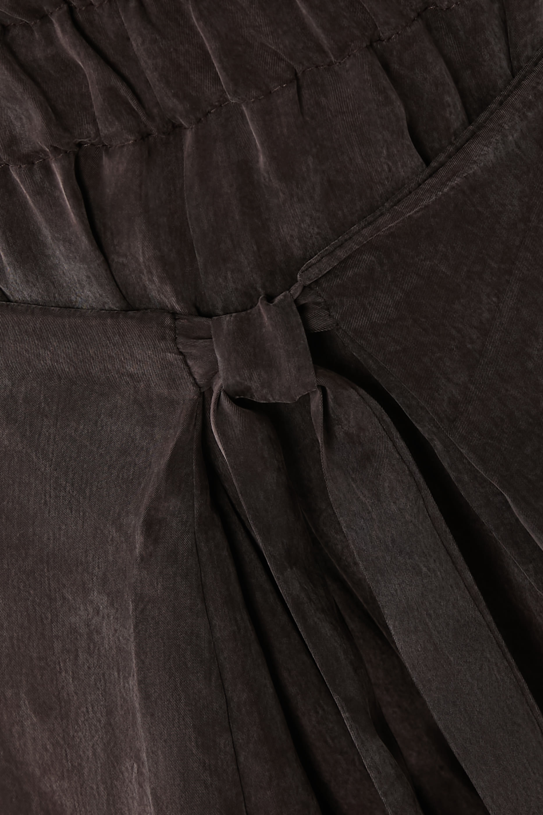 بنطال بتصميم ملفوف بقصّة مستقيمة