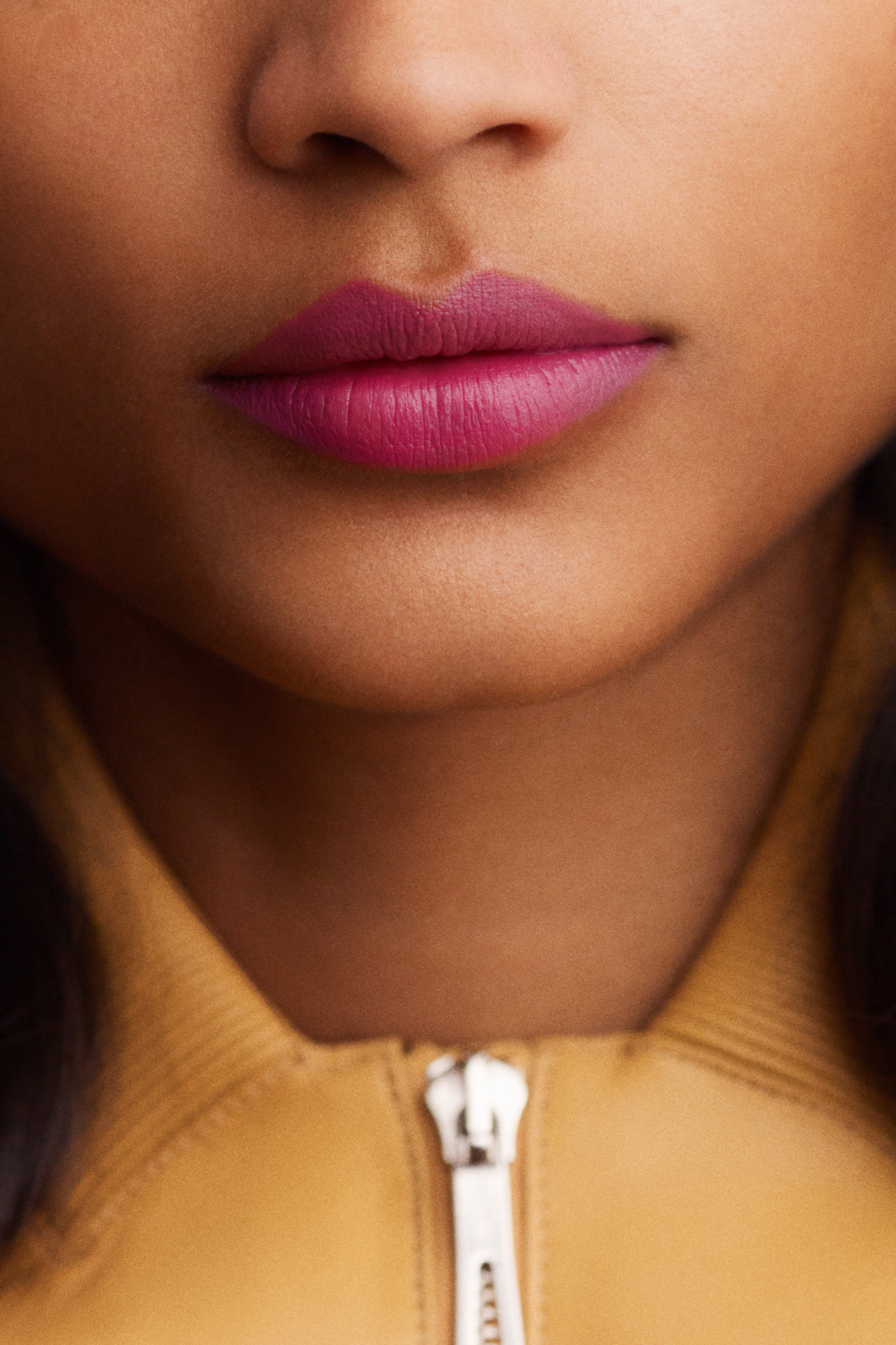 مجموعة أحمر الشفاه Rouge Herm&egrave;s, عبوة لإعادة ملء أحمر الشفاه بتركيبة ساتانية