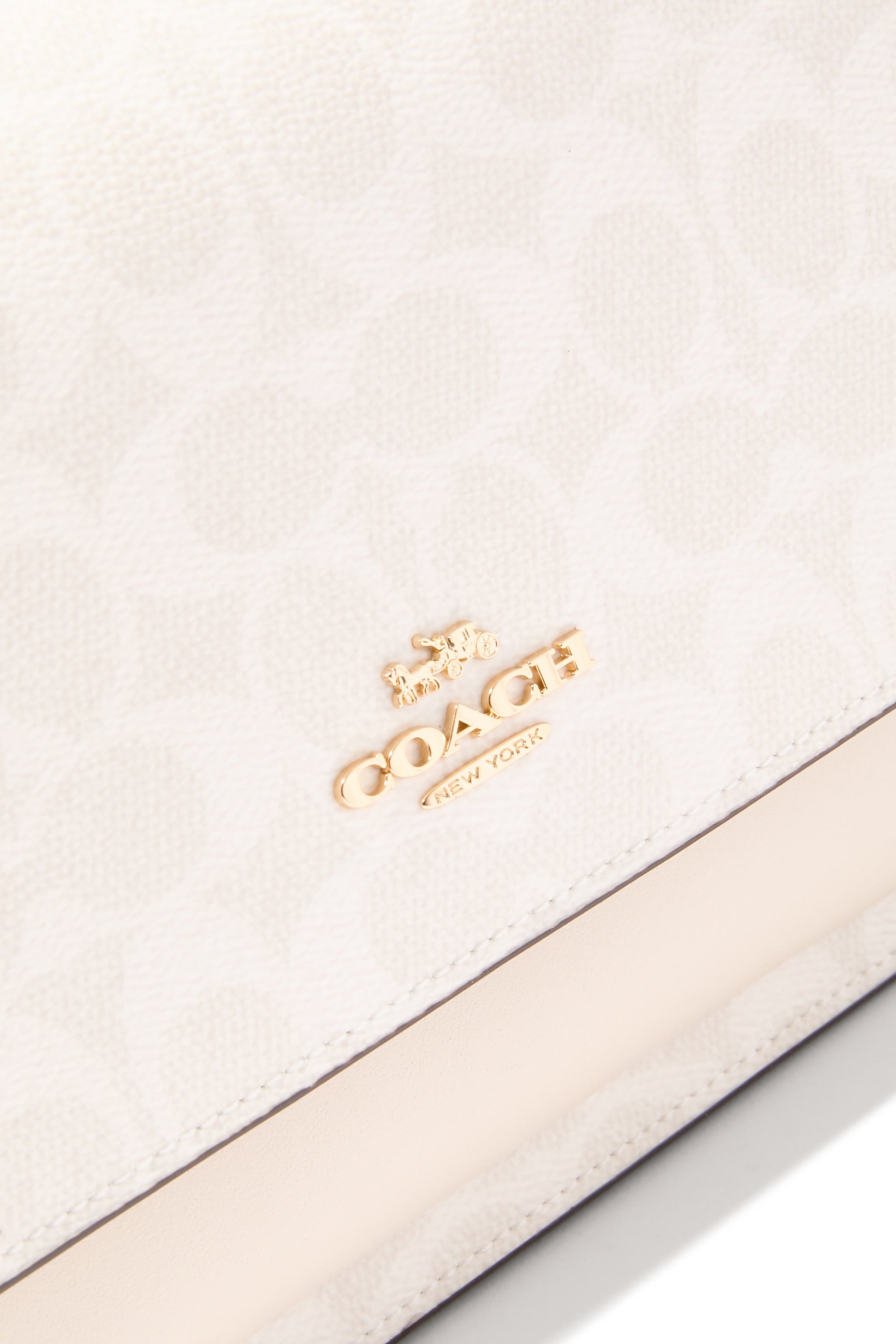 حقيبة كروس كلير