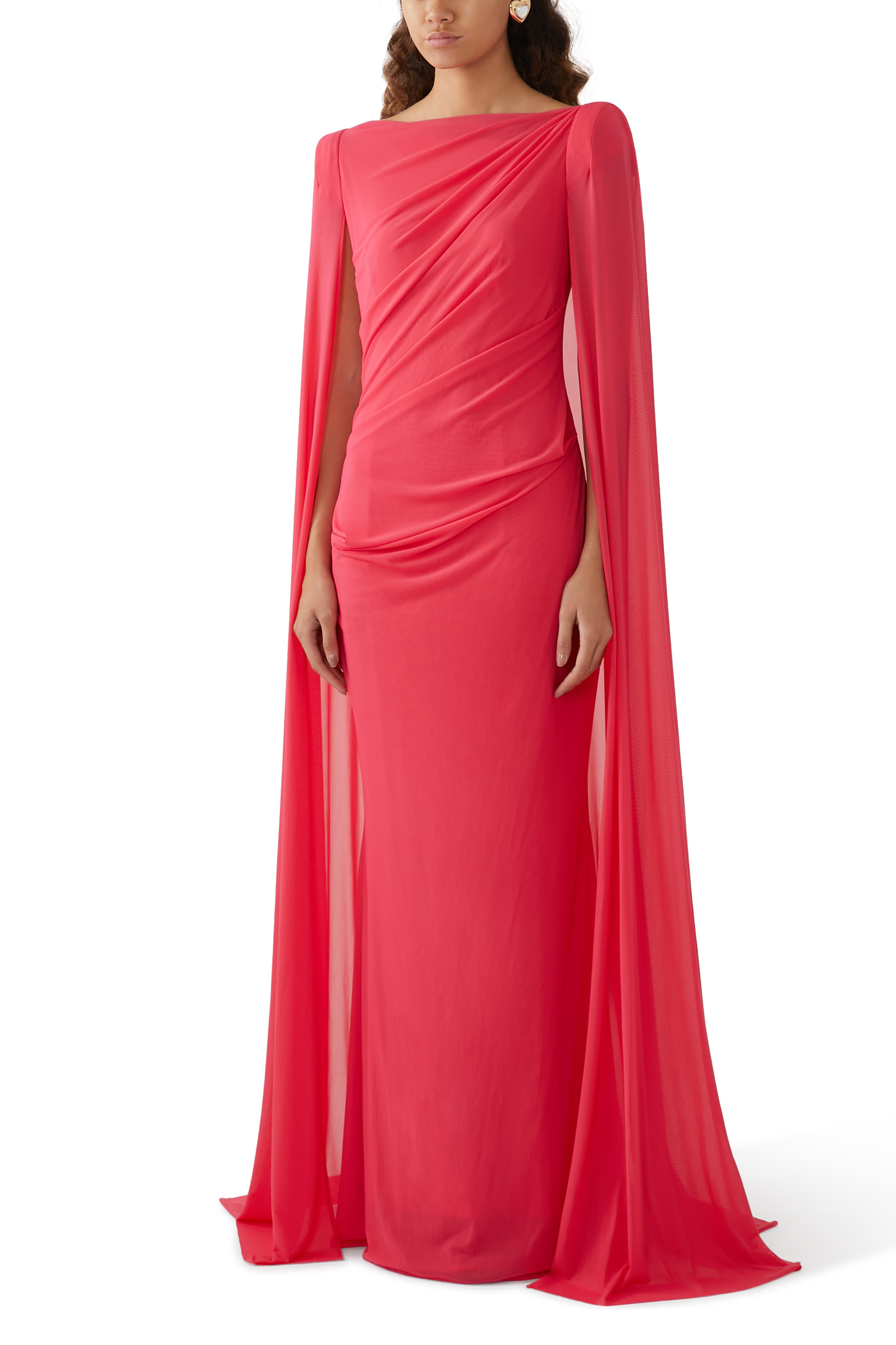 فستان بكاب وأكمام طويلة