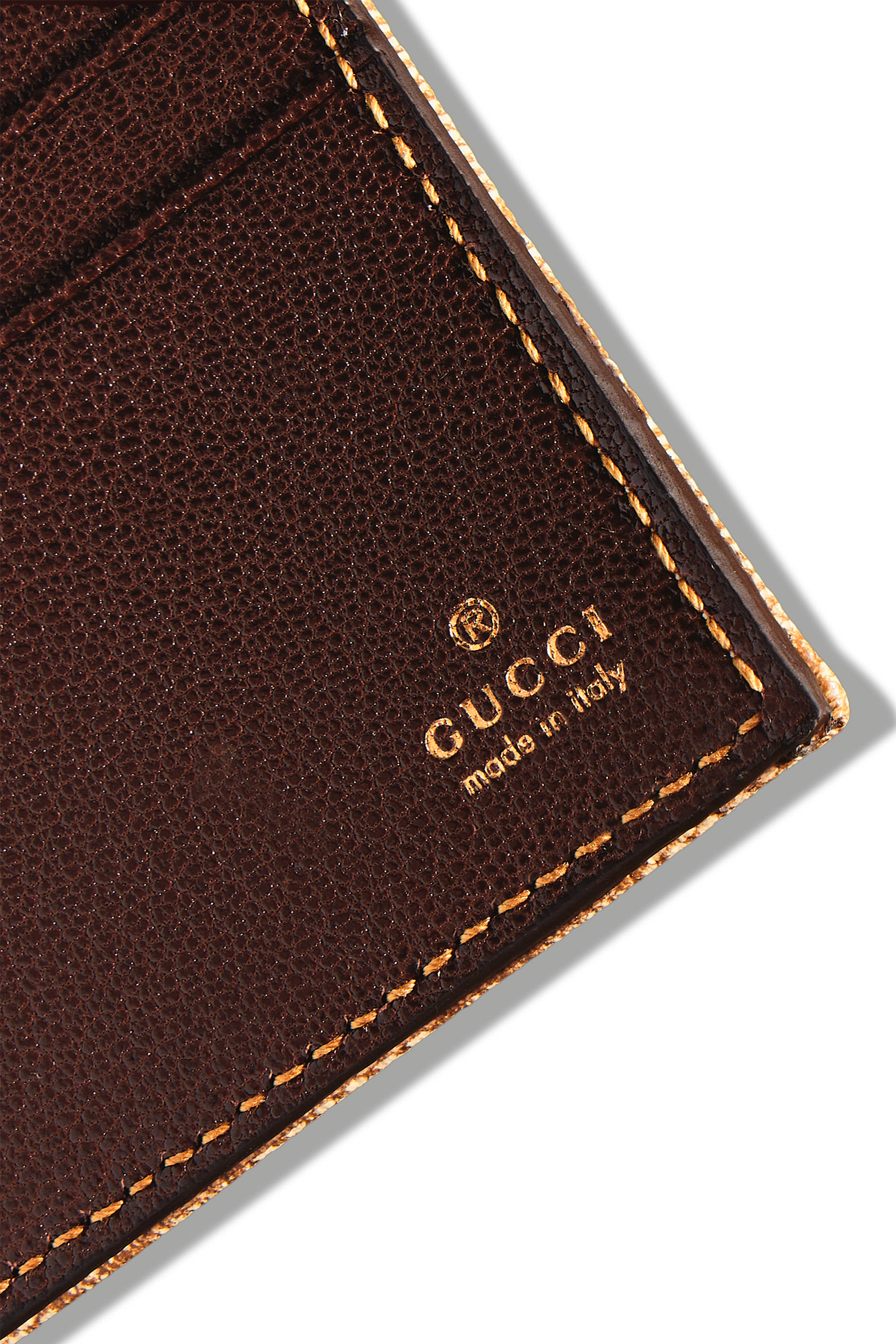 محفظة ثنائية الطي بشعار الماركة