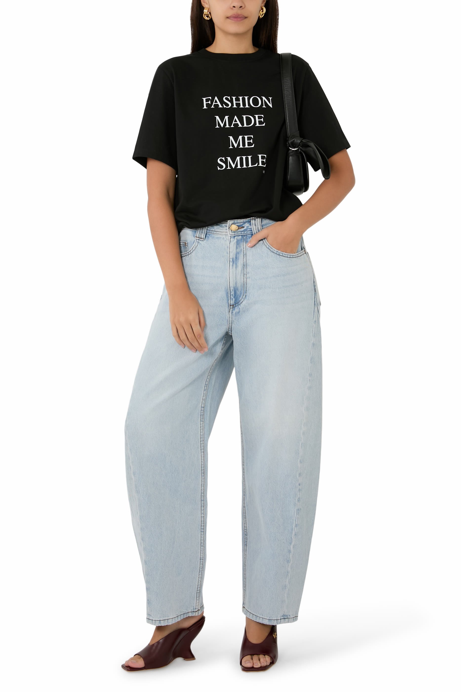 تيشيرت بطبعة سلوغان