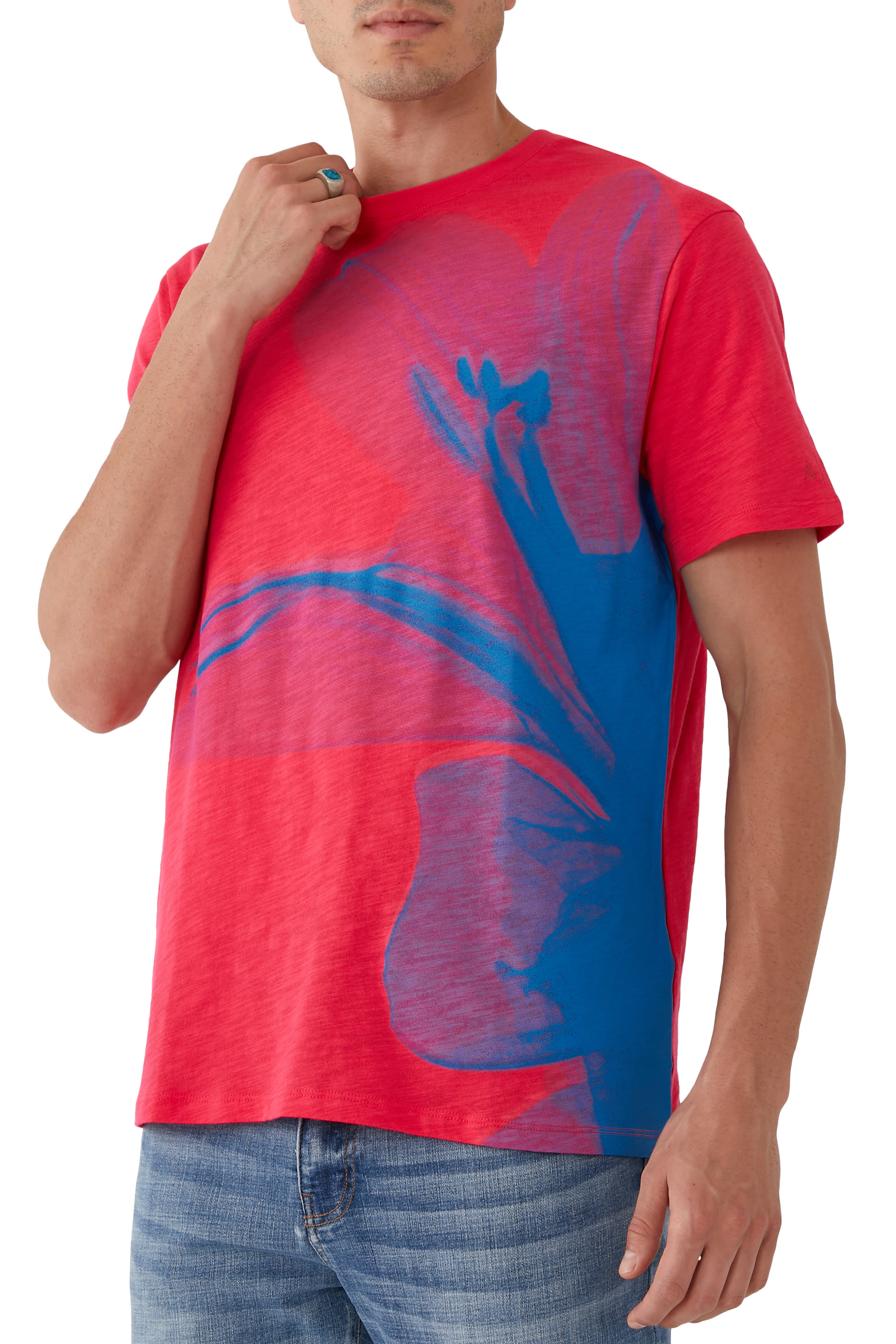 تيشيرت بطبعات أوراق شجر قطن