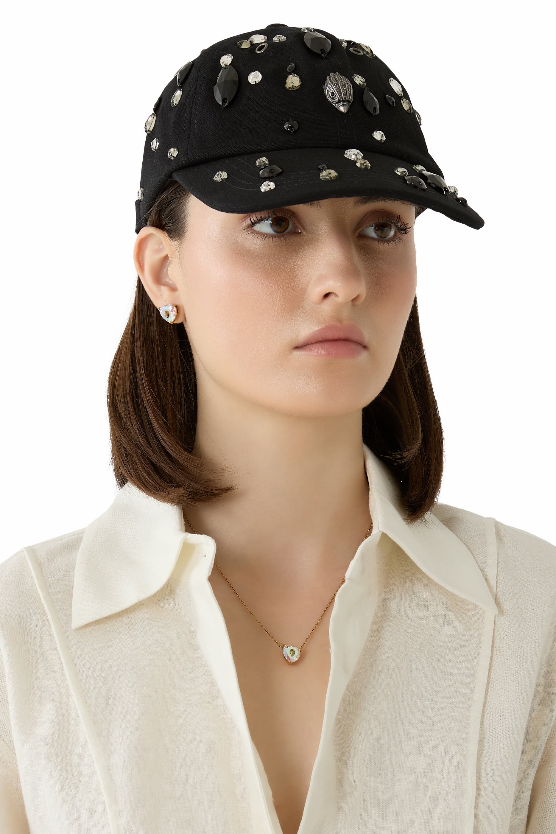 كاب كينسينغتون مرصع بأحجار