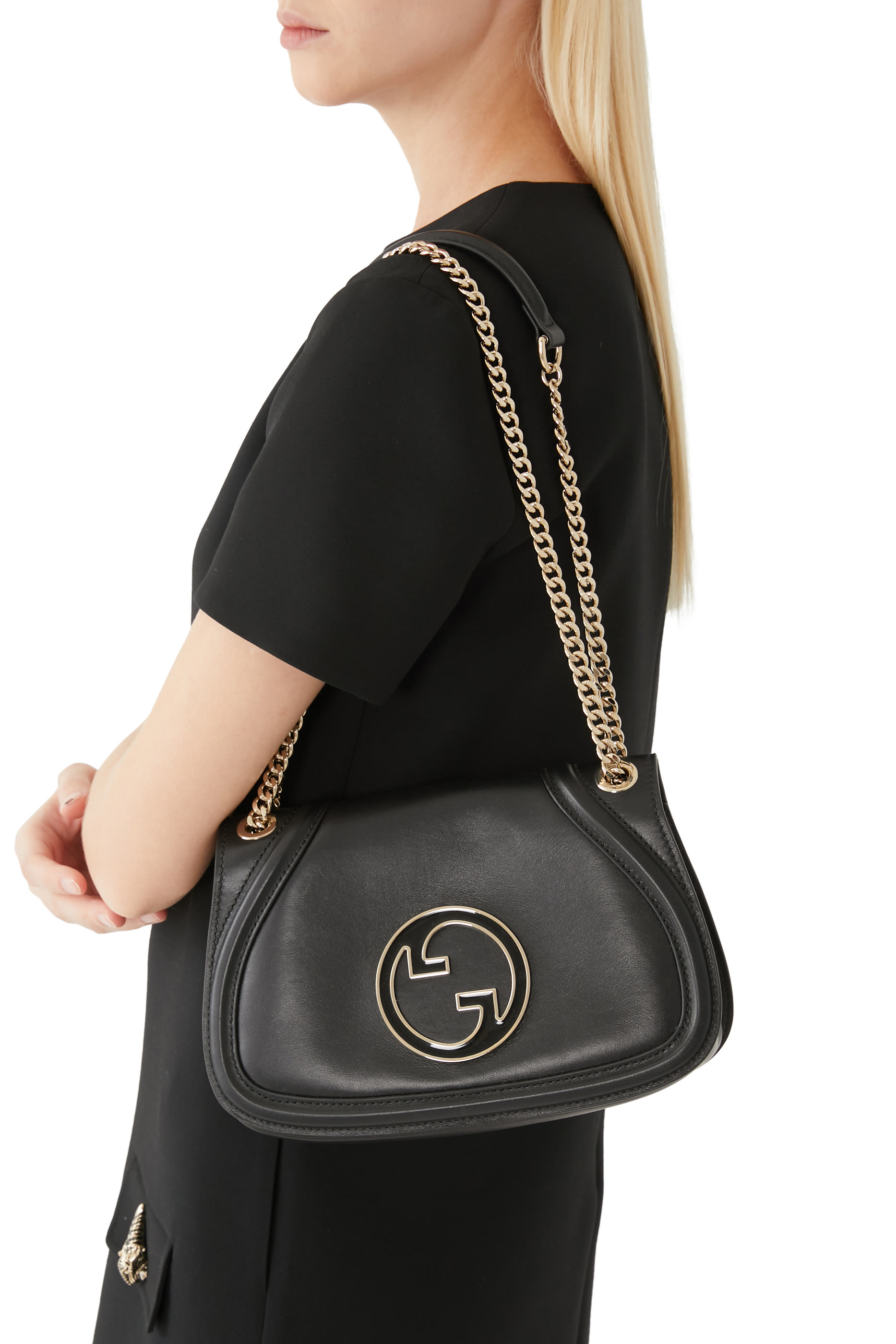 حقيبة كتف بلوندي صغيرة