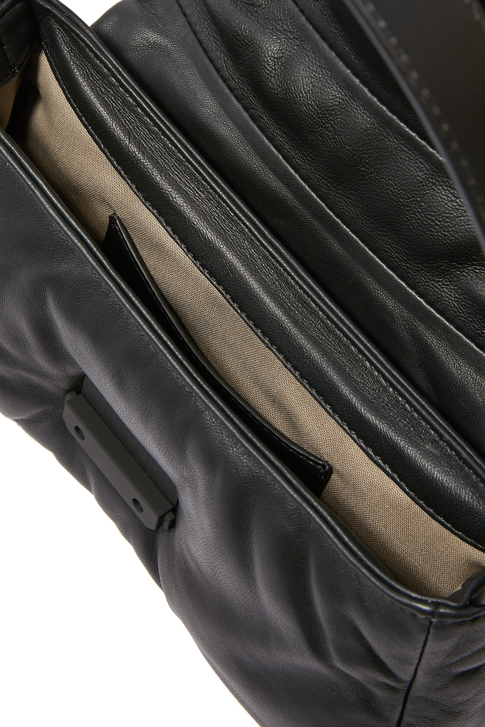 حقيبة كتف جلد نابا مبطن