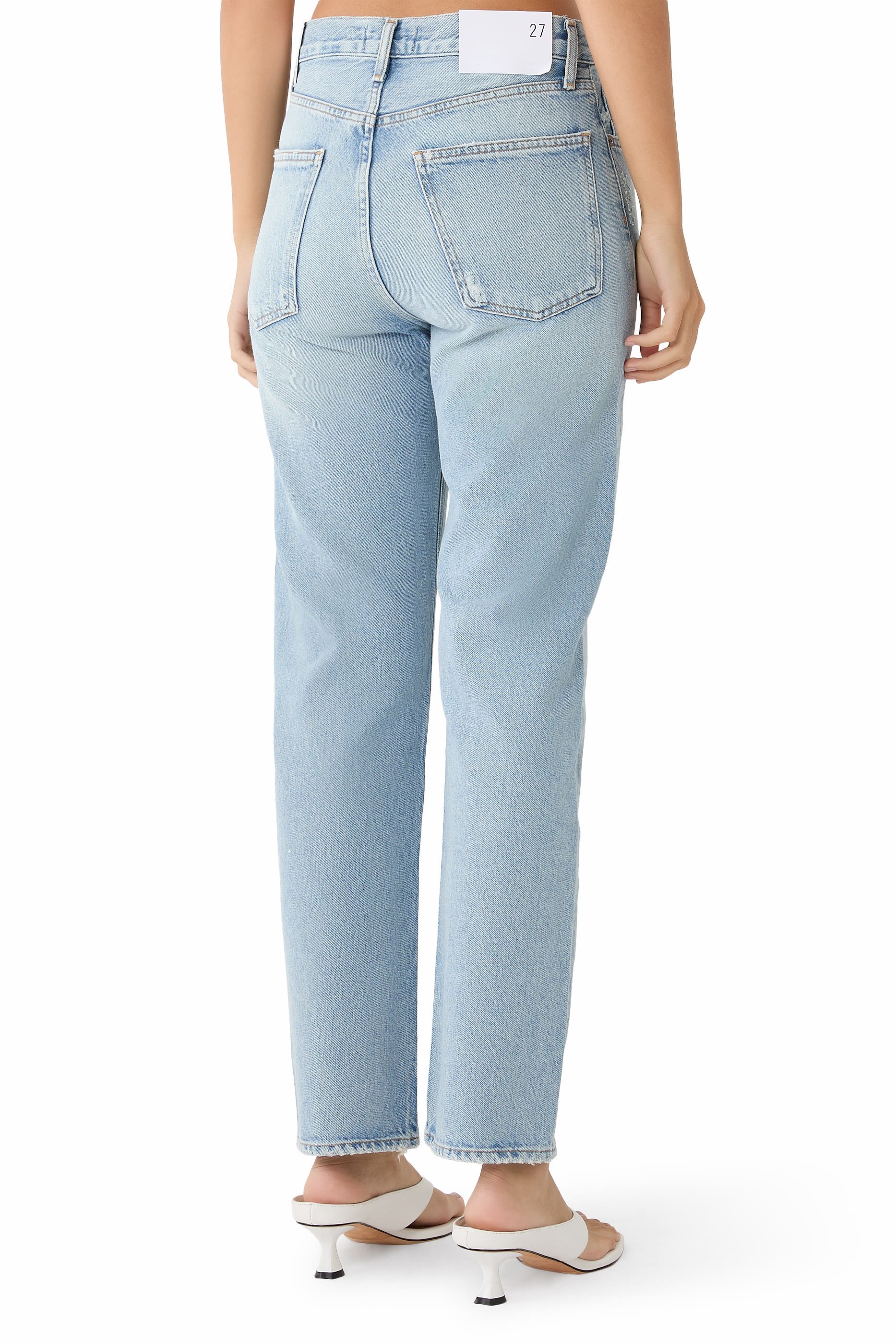 بنطال جينز بخصر ضيق مستوحى من التسعينات