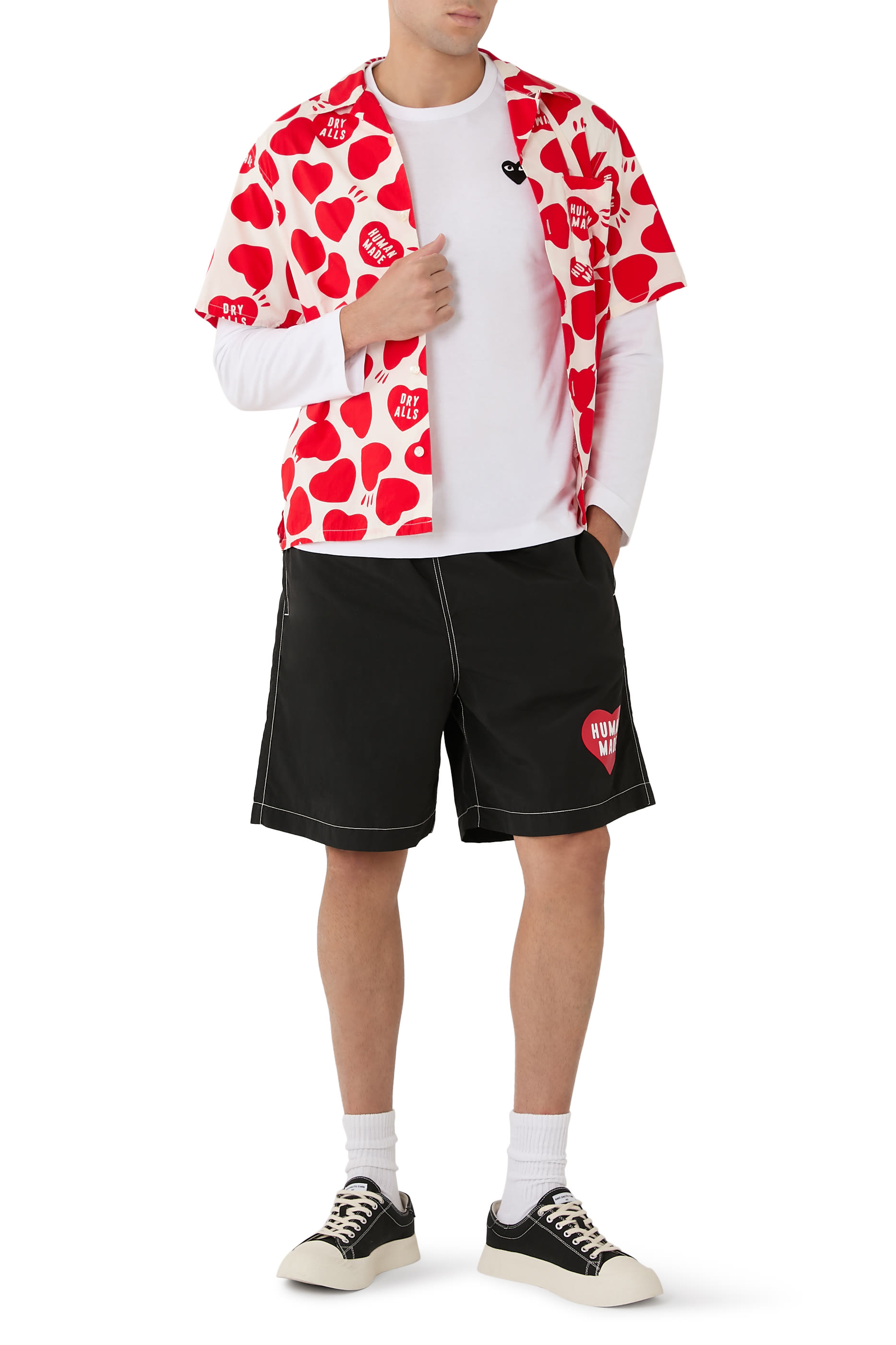 تيشيرت بشعار الماركة