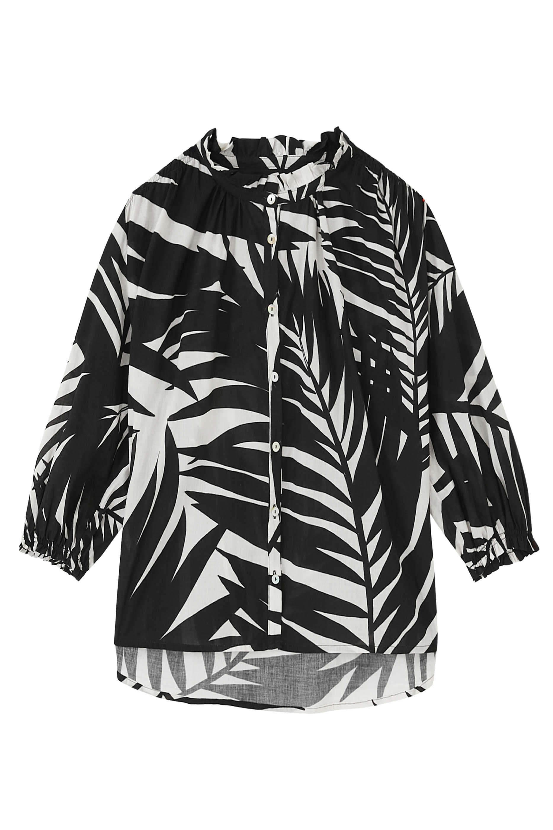 قميص بأكمام قصيرة وطبعة نخيل