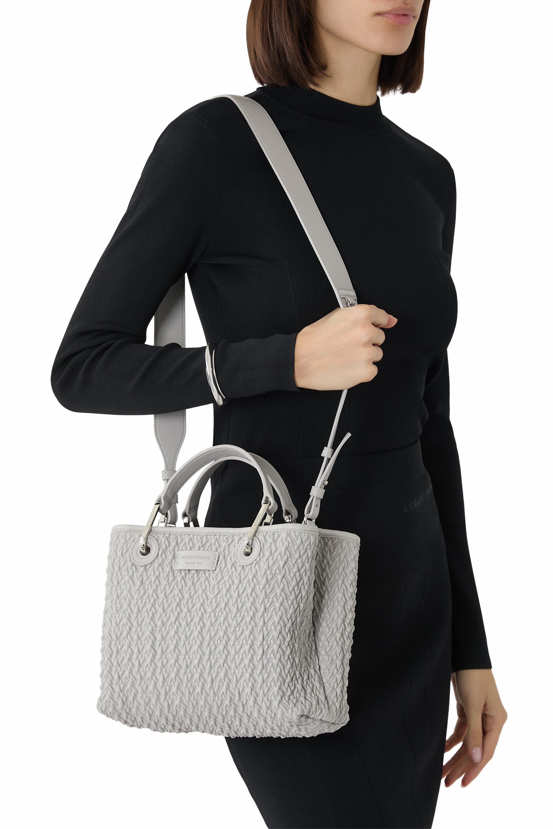 حقيبة يد ماي اي ايه صغيرة جلد بتفاصيل متداخلة