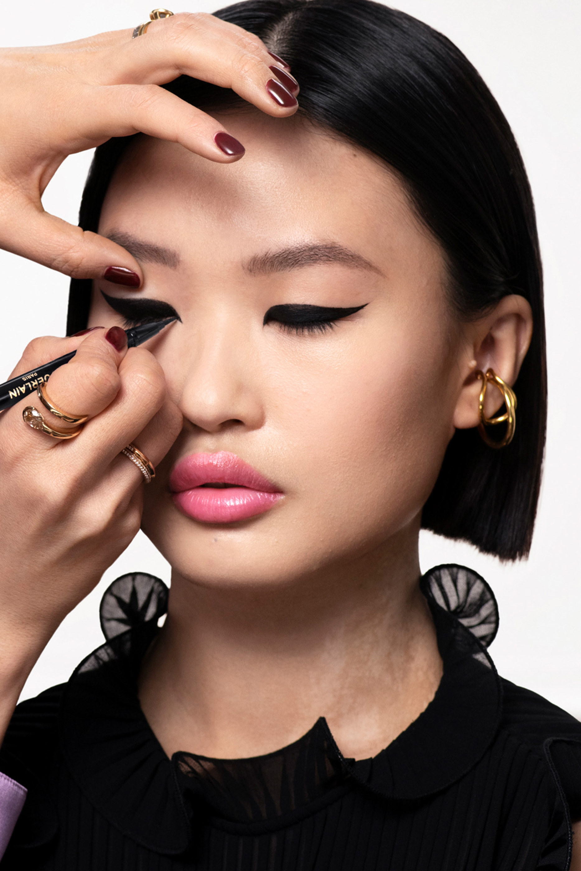 محدد عيون نوار جي غرافيك