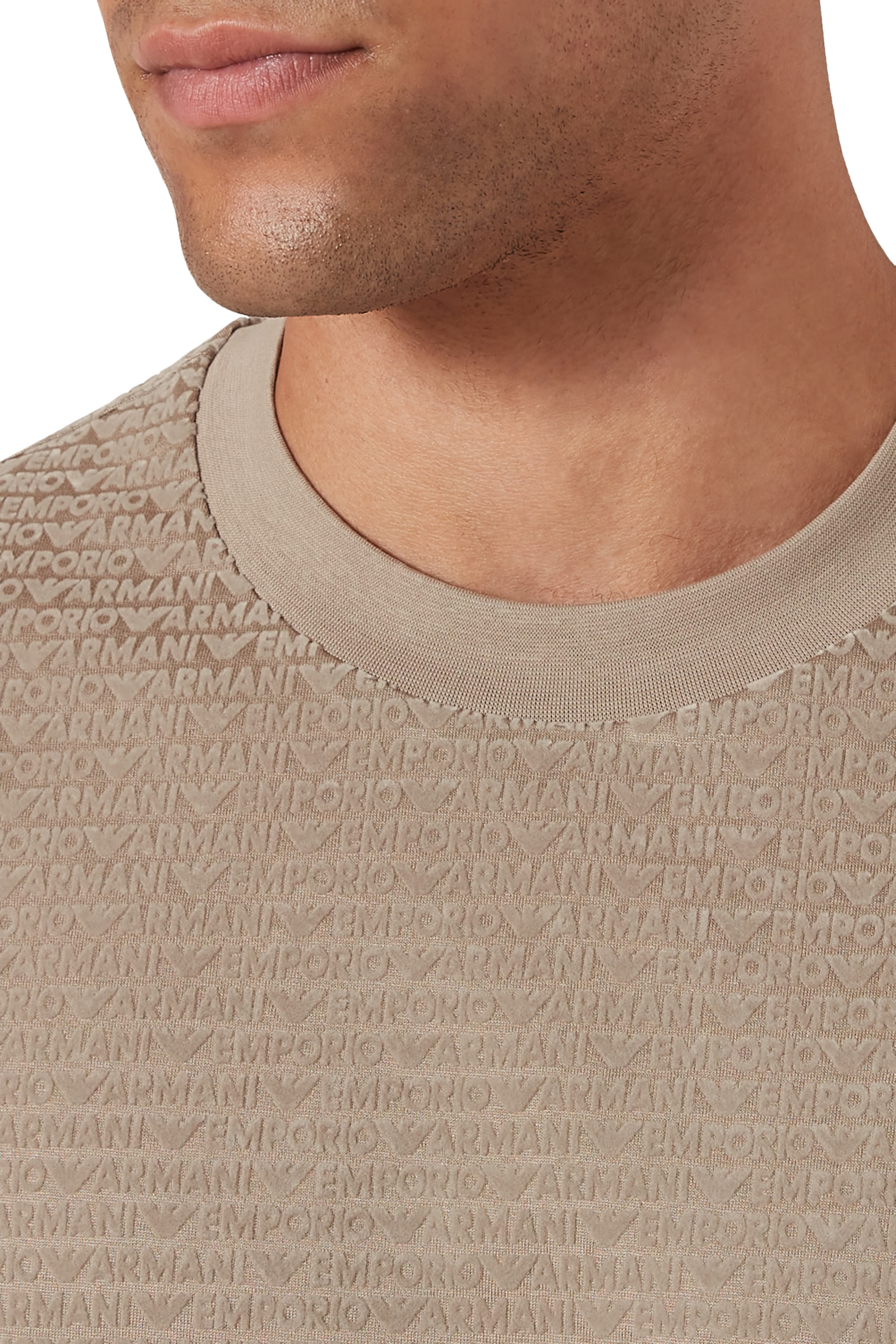 كاب بايسبول بشعار الماركة