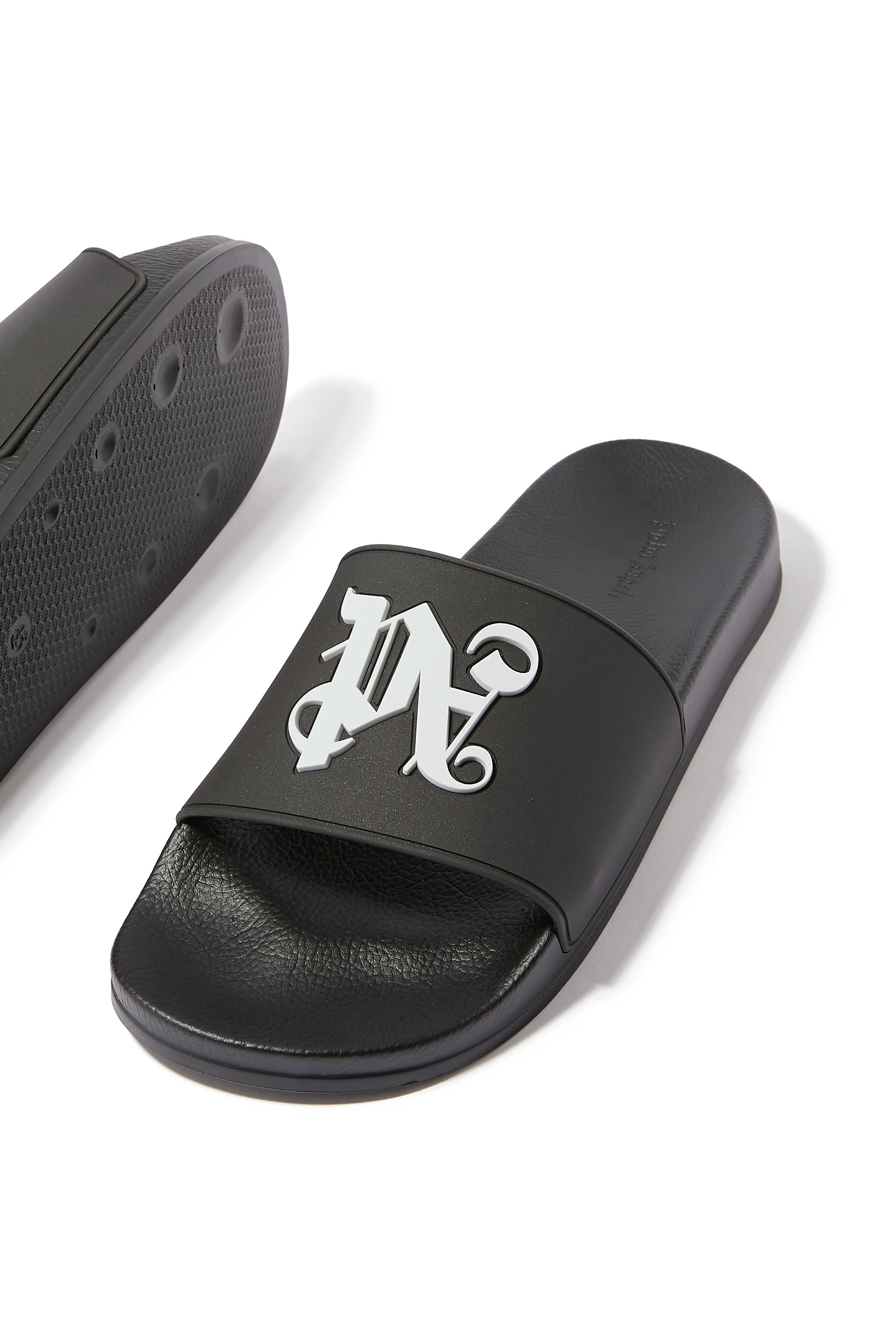 حذاء خفيف لحمام السباحة بحروف شعار الماركة بولي يوريثان