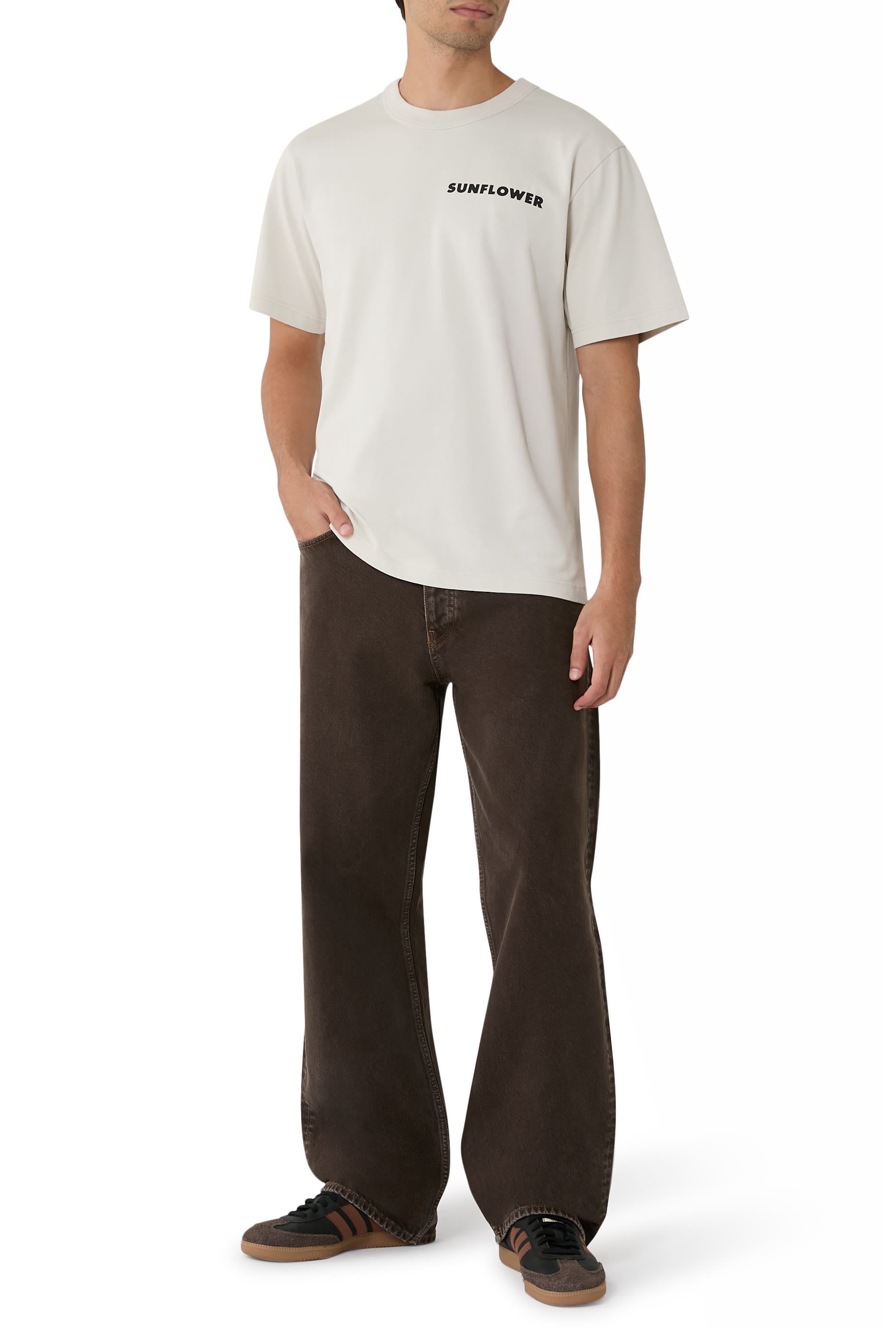 تيشيرت ماستر بشعار الماركة