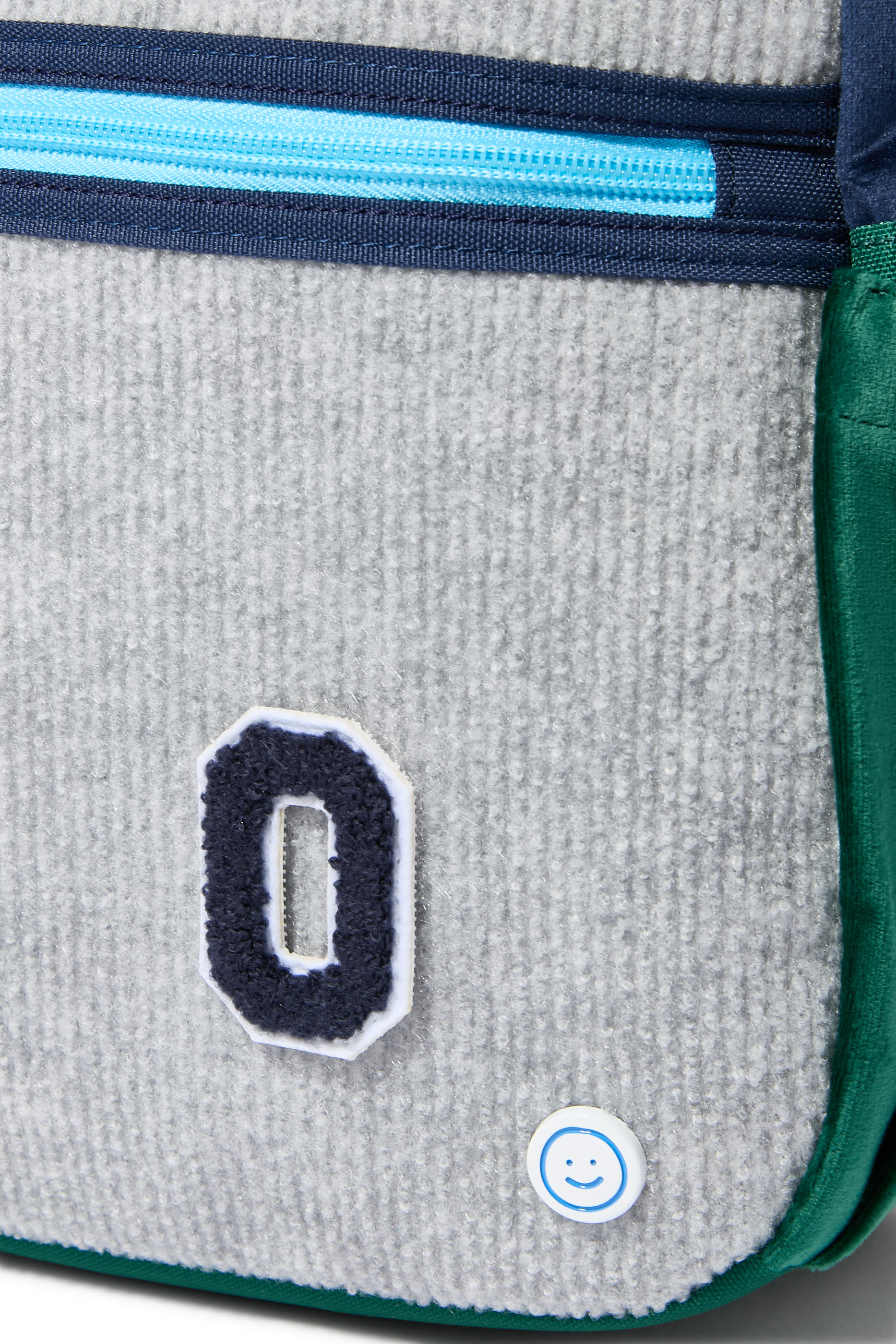 رقعة بتصميم حرف O لامعة شنيل مقاس 2 بوصة للأطفال