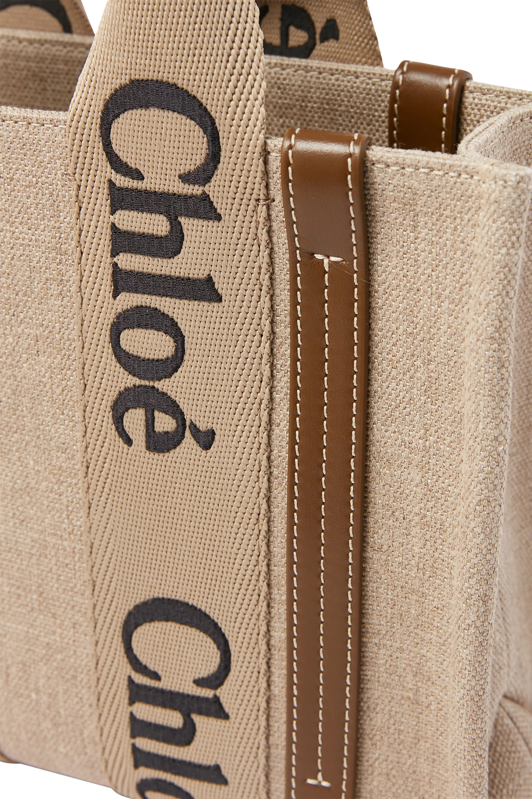 حقيبة يد وودي صغيرة