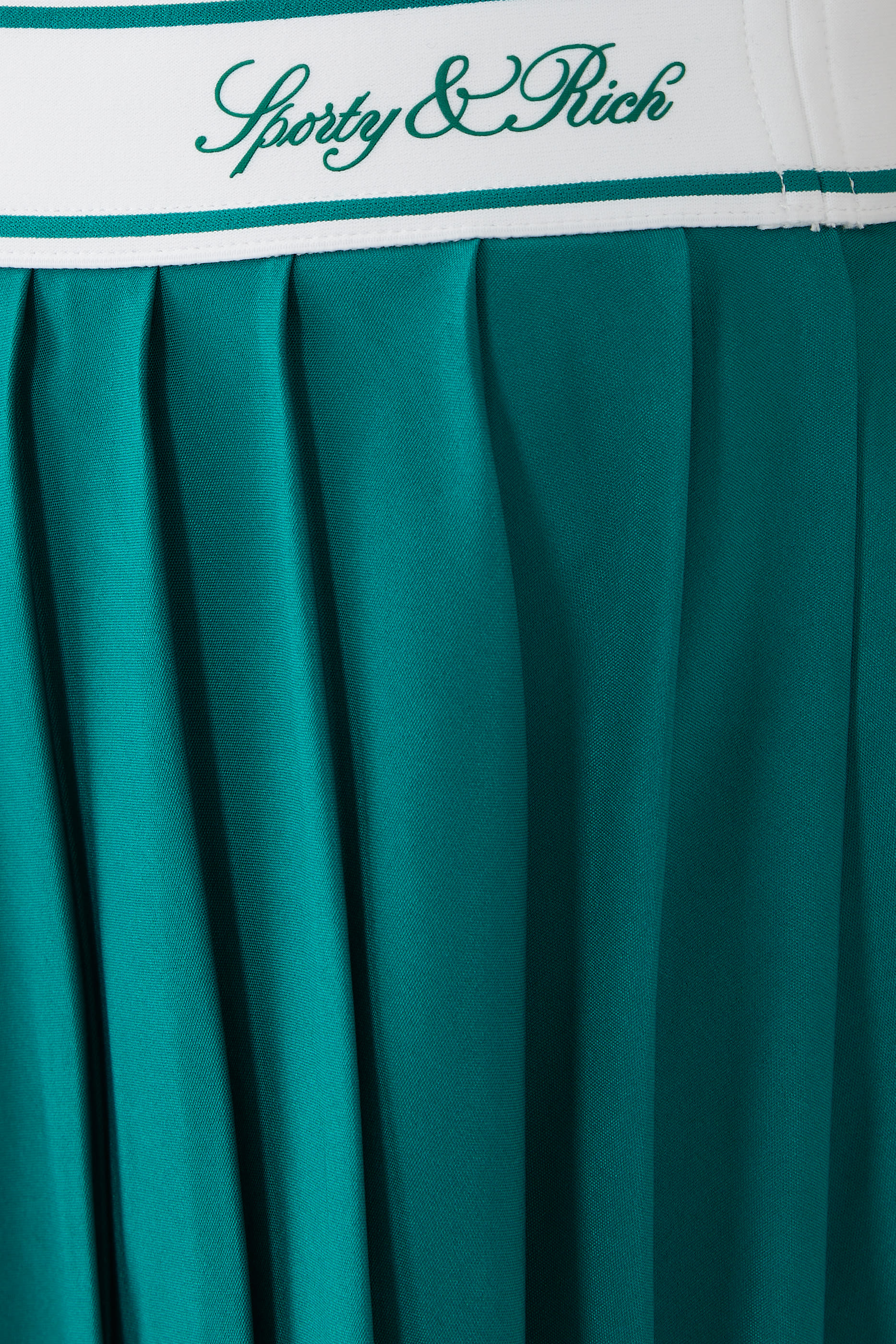 تنورة فيندوم سكريبت بطيات