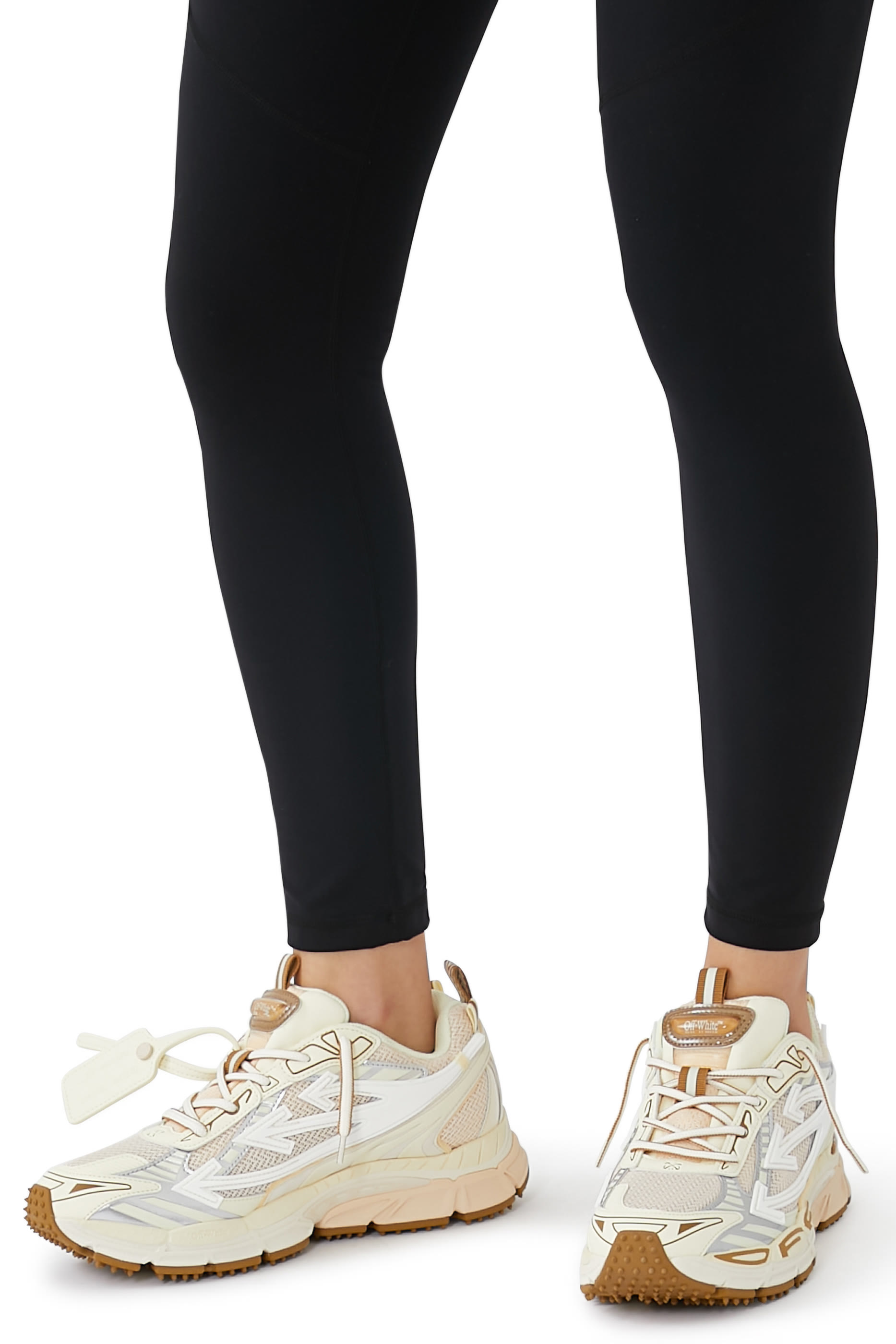 سنيكرز أو دبليو بي رايت باك