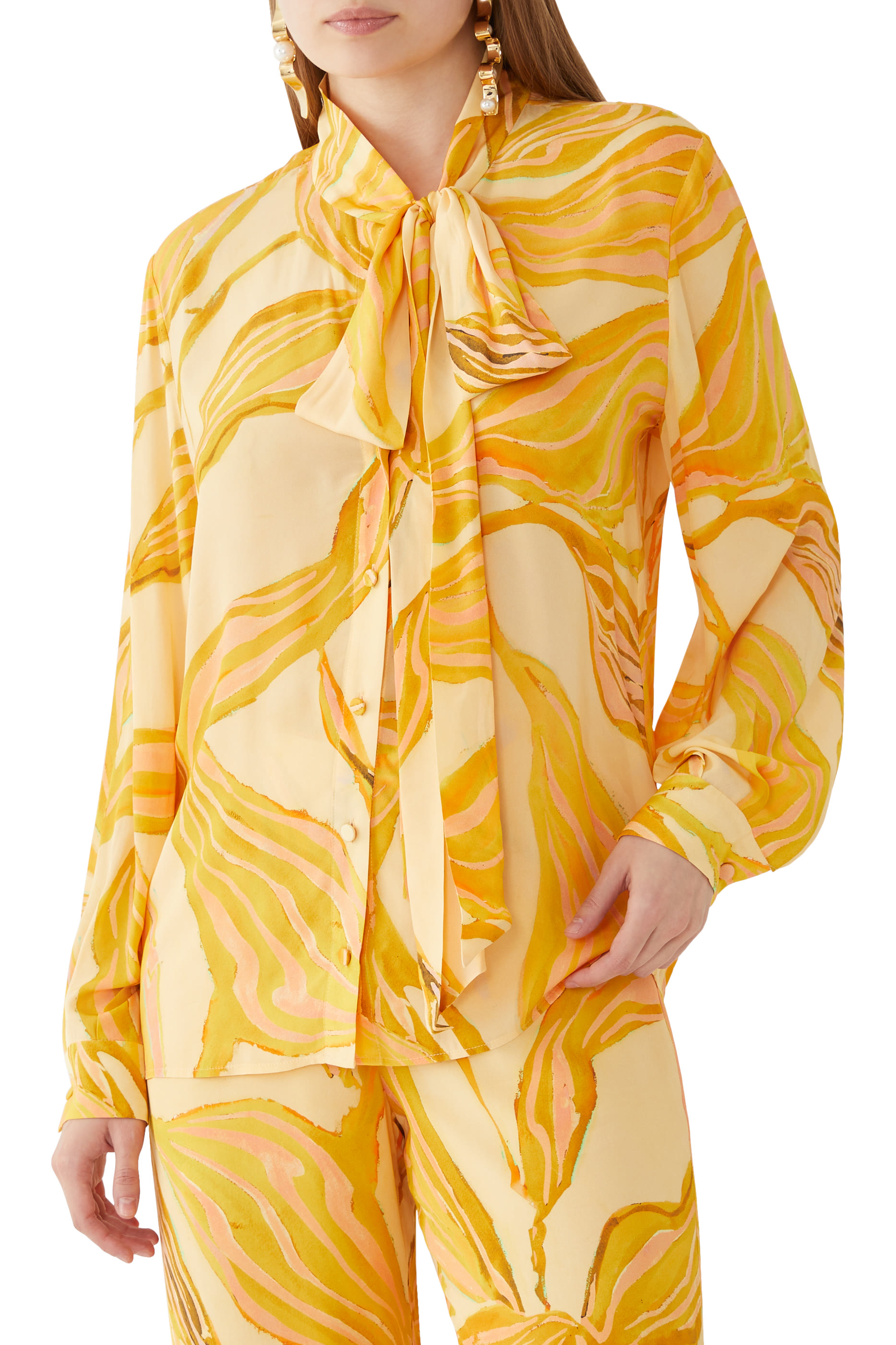 بلوزة ريزال