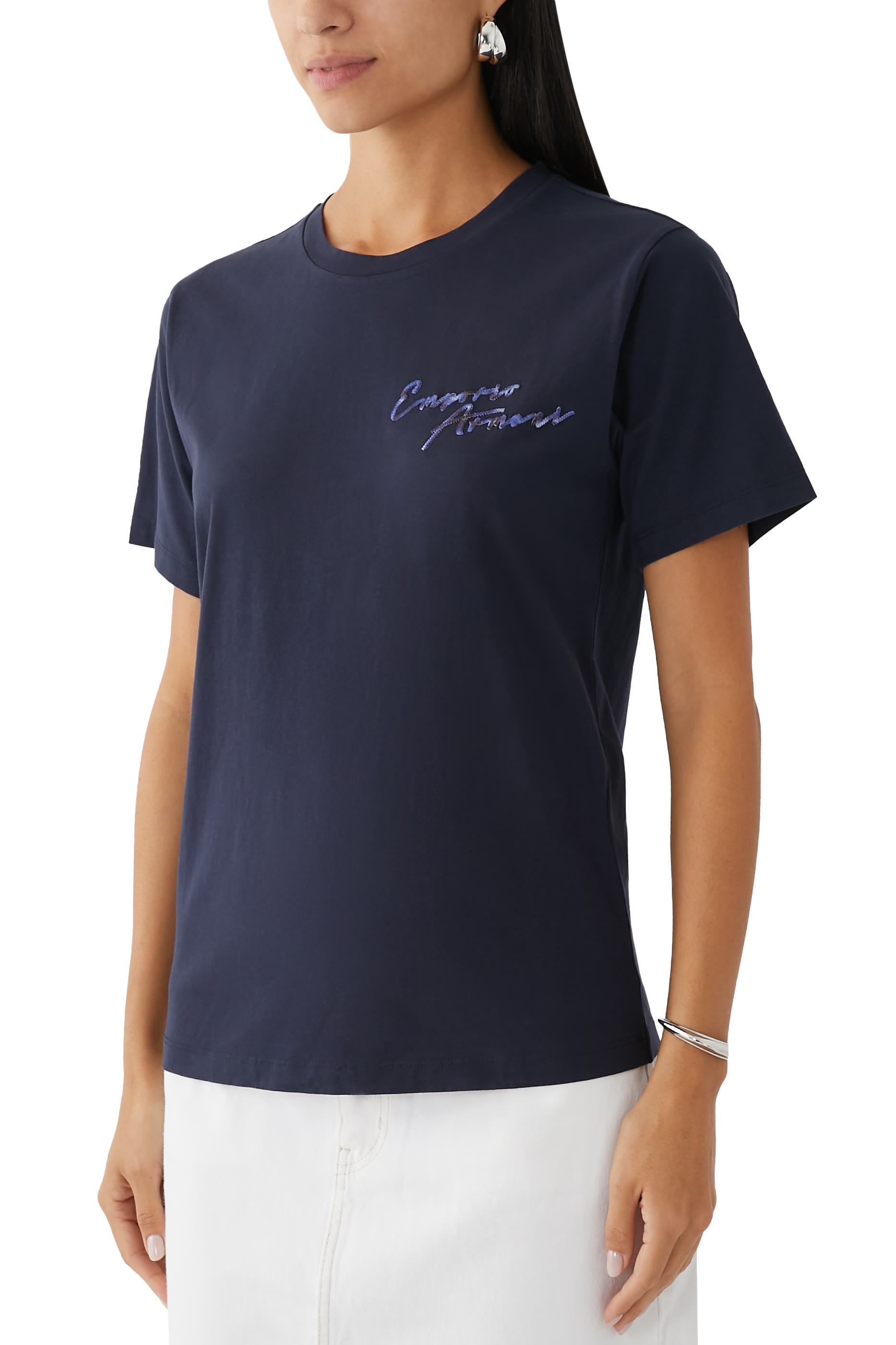 تيشيرت مطرز بشعار الماركة